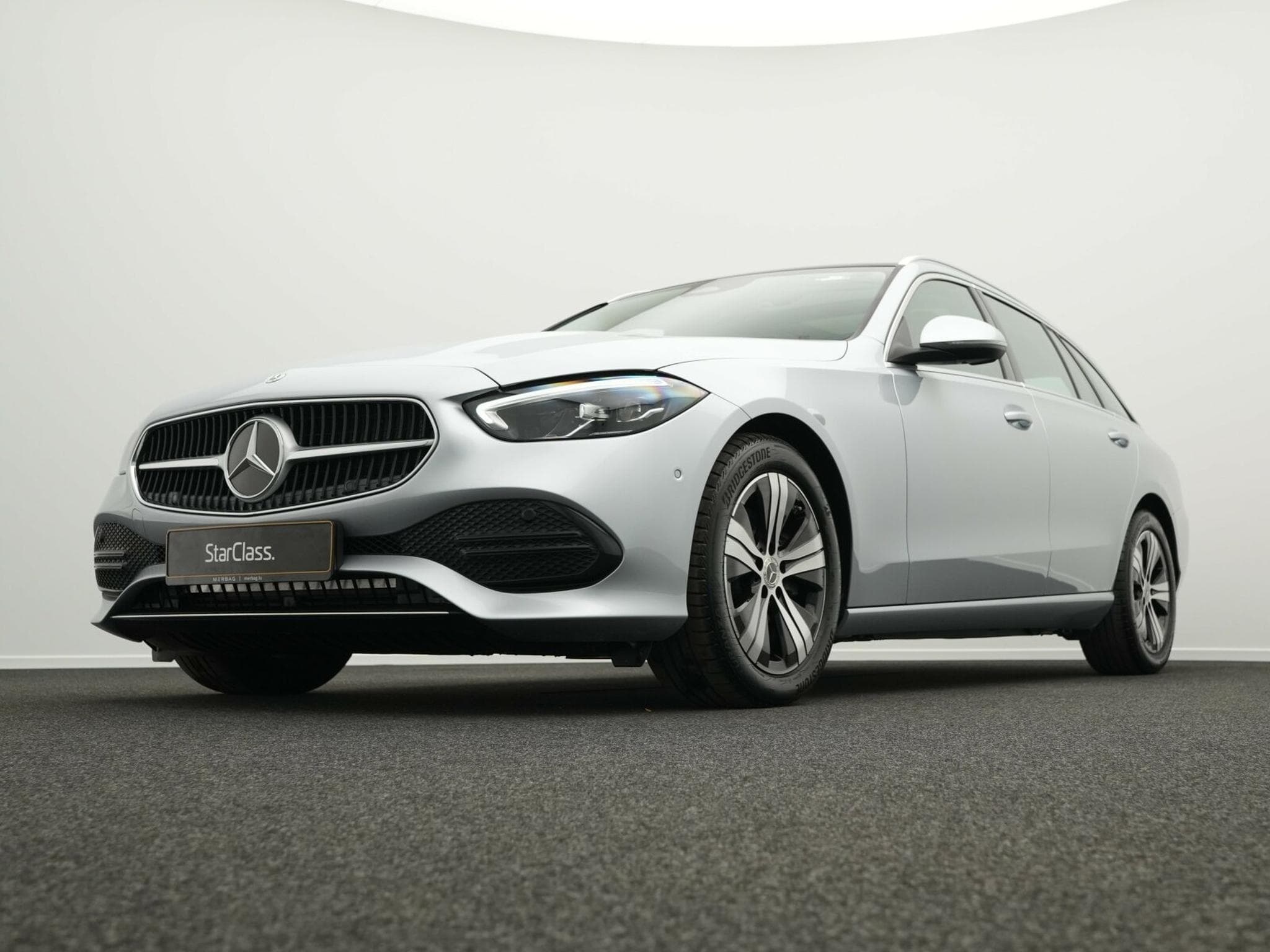 Mercedes C 200 d T Avantgarde LED+Pano+AHK+Kamera (2024) - Photo 8