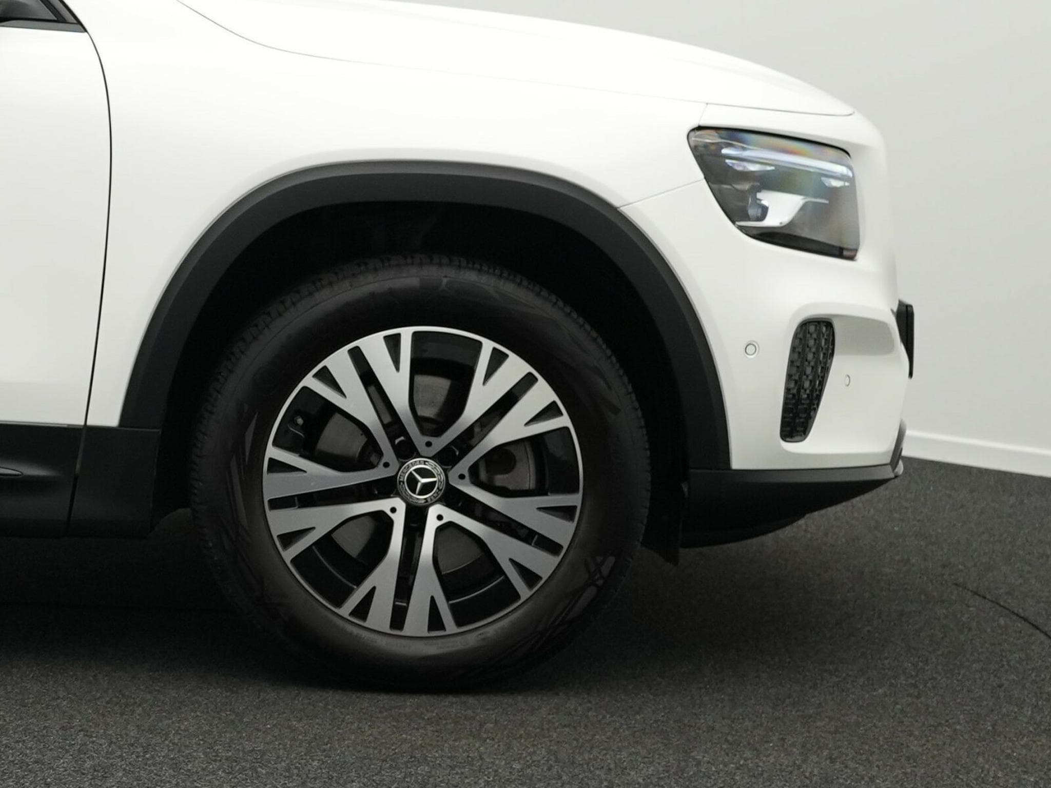 Mercedes GLB d Progressive Multi+Kamera+Night (2024) - Photo 6
