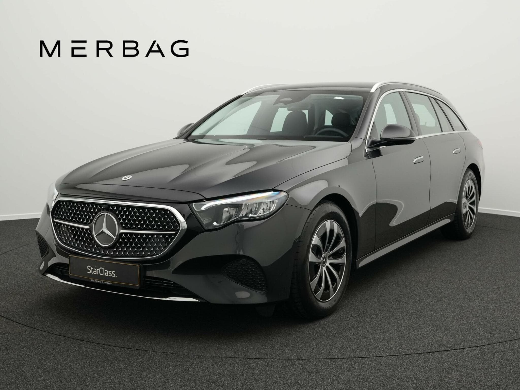 Mercedes Classe E T Avantgarde LED+AHK+Kamera+Totw (2024) - Photo 1