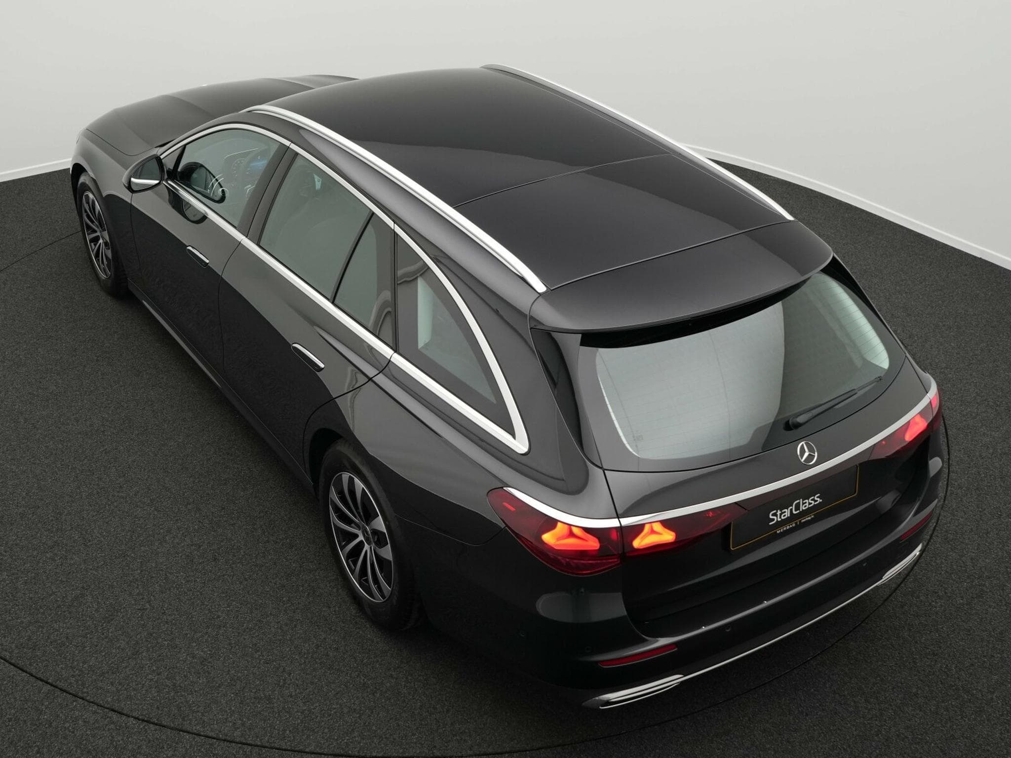 Mercedes Classe E T Avantgarde LED+AHK+Kamera+Totw (2024) - Photo 11