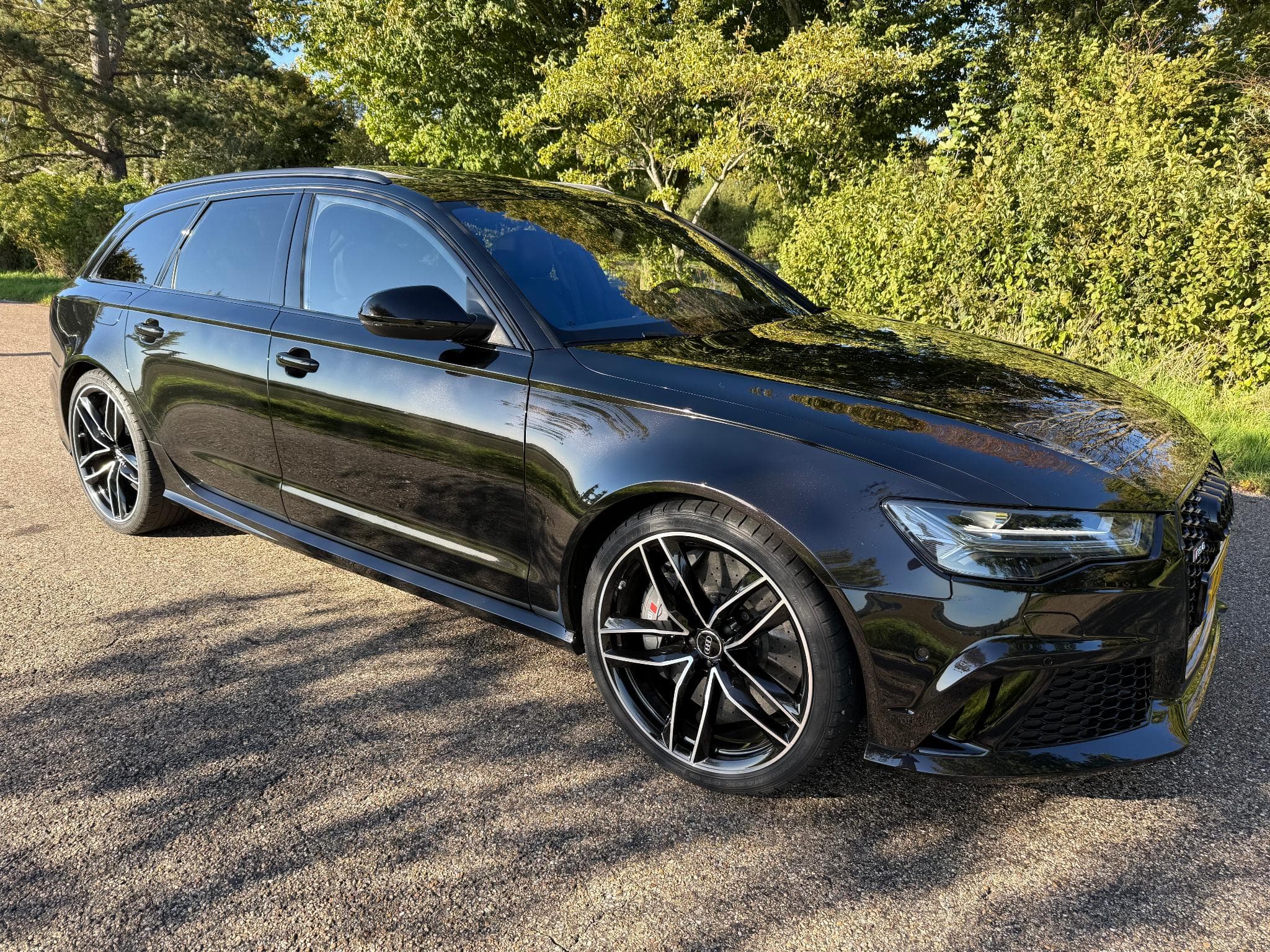 Audi RS6 AVANT 4.0 TFSI QUATTRO V8 Bi-Turbo 560 PS (2015) - Photo 1