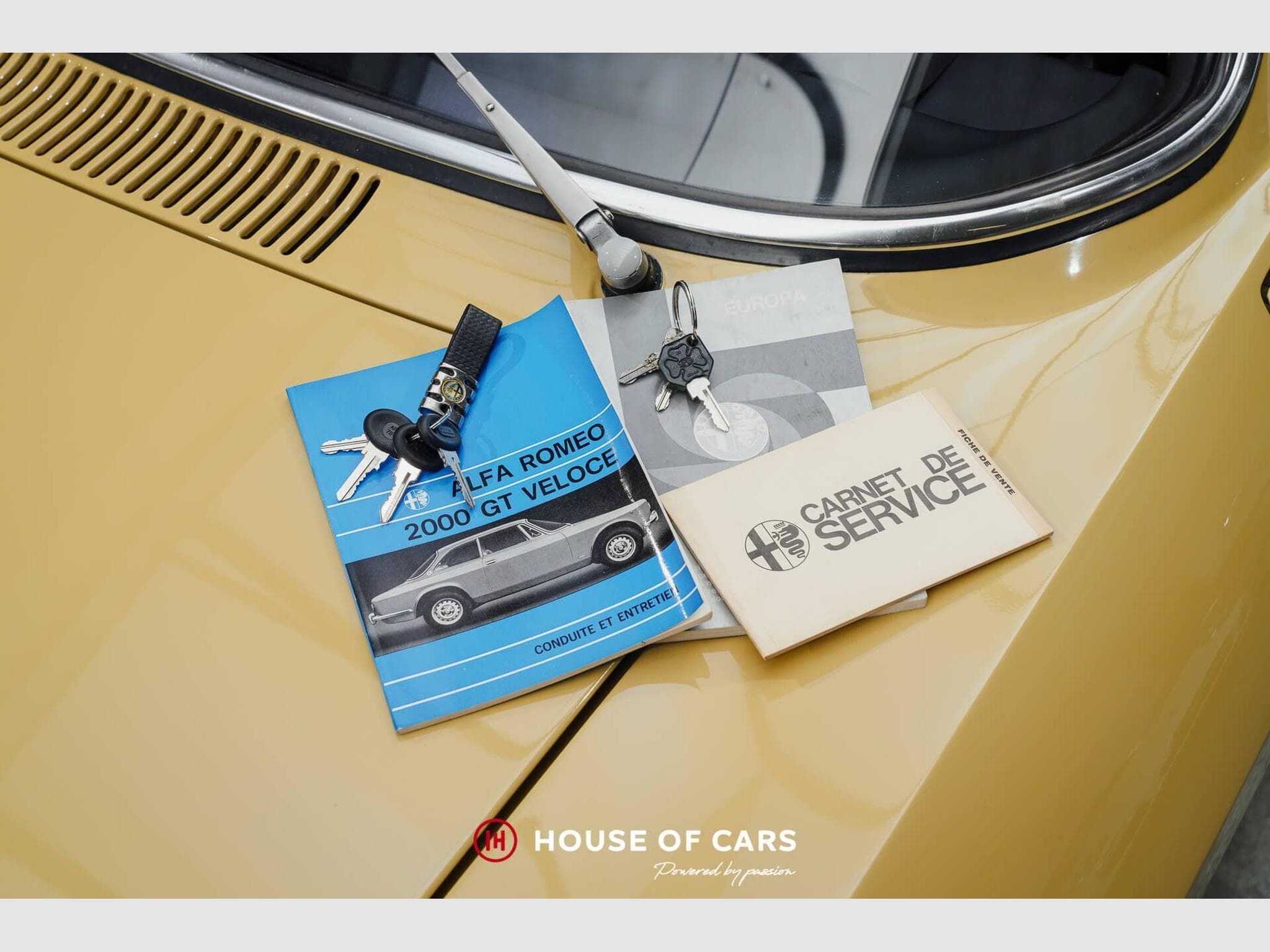Alfa-Romeo AMG GT 2000 GT Veloce Bertone - Restored - Giallo Piper (1972) - Photo 15