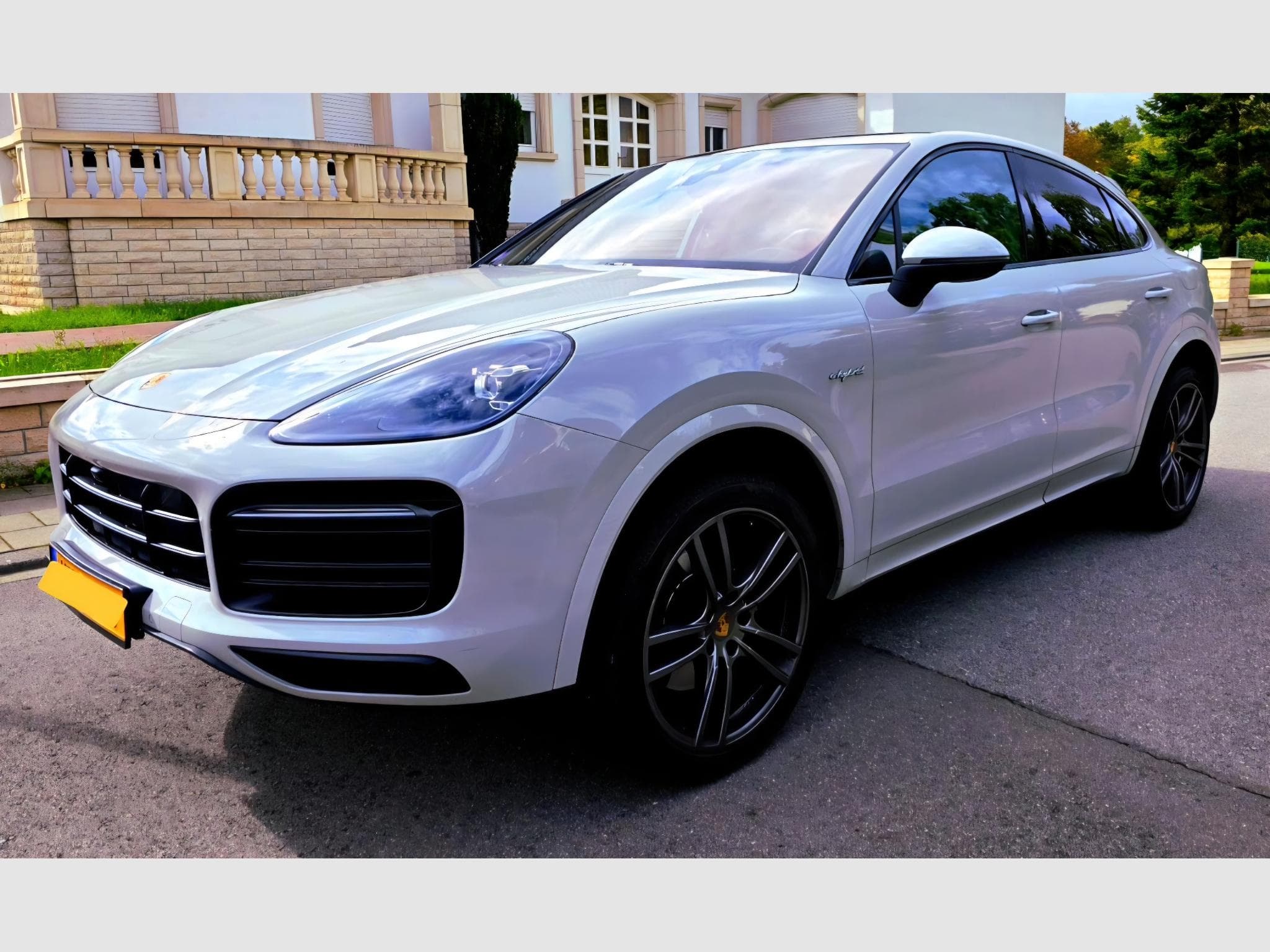 Porsche Cayenne 3.0  E-Hybride (2021) - Photo 2