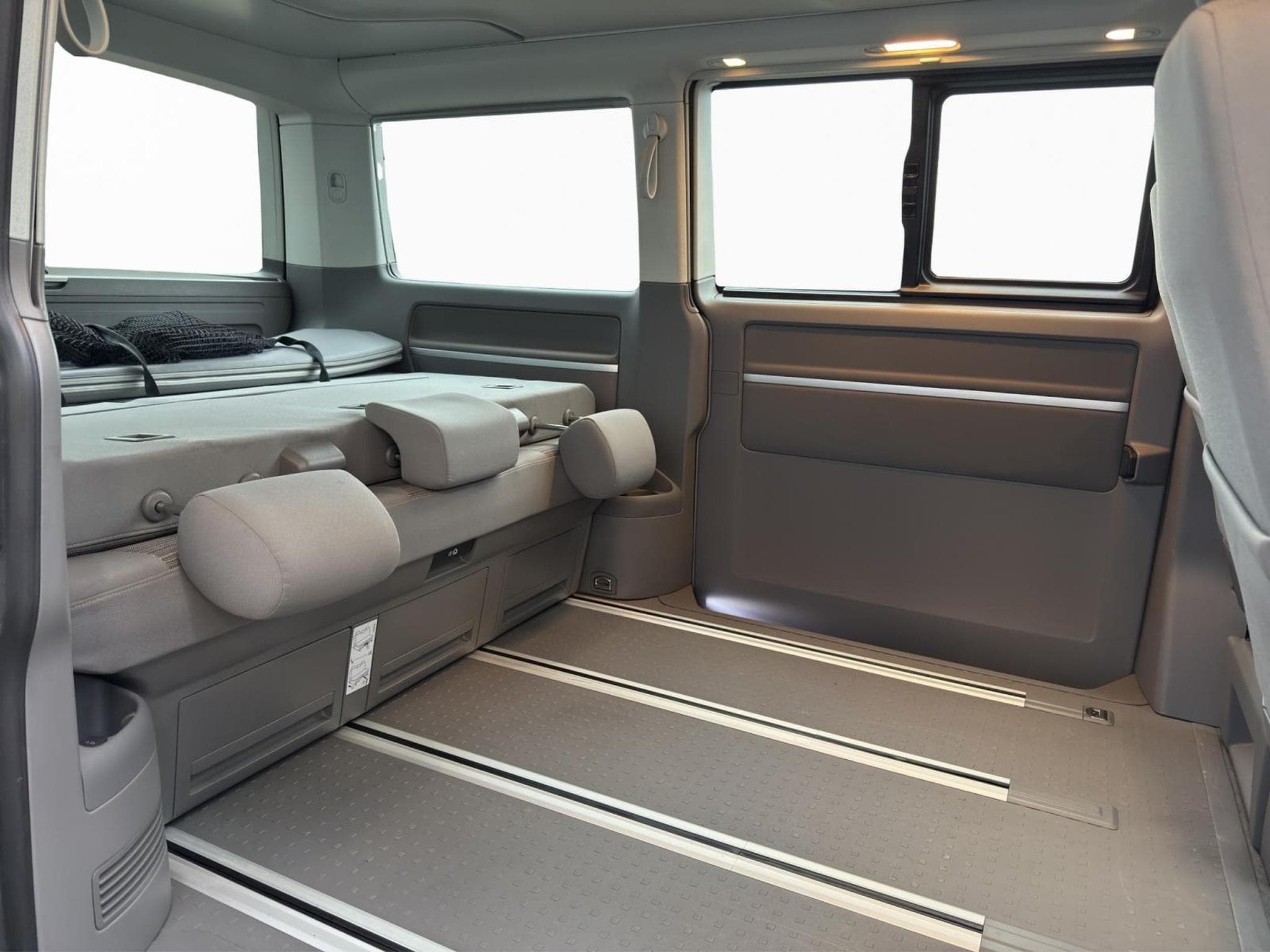 VW T6.1 Beach (2024) - Photo 12
