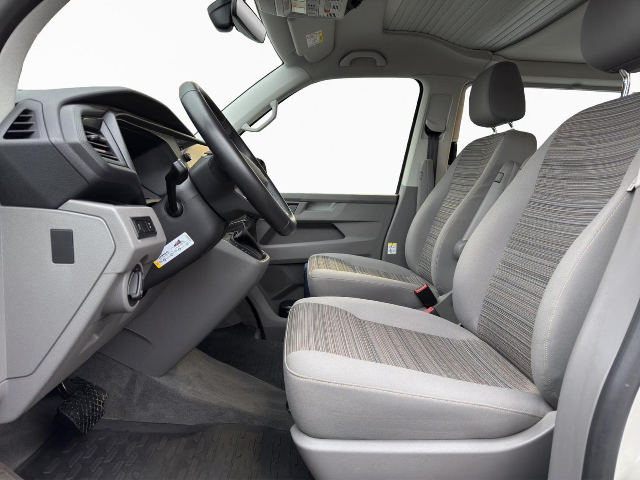 VW T6.1 Beach (2024) - Photo 8