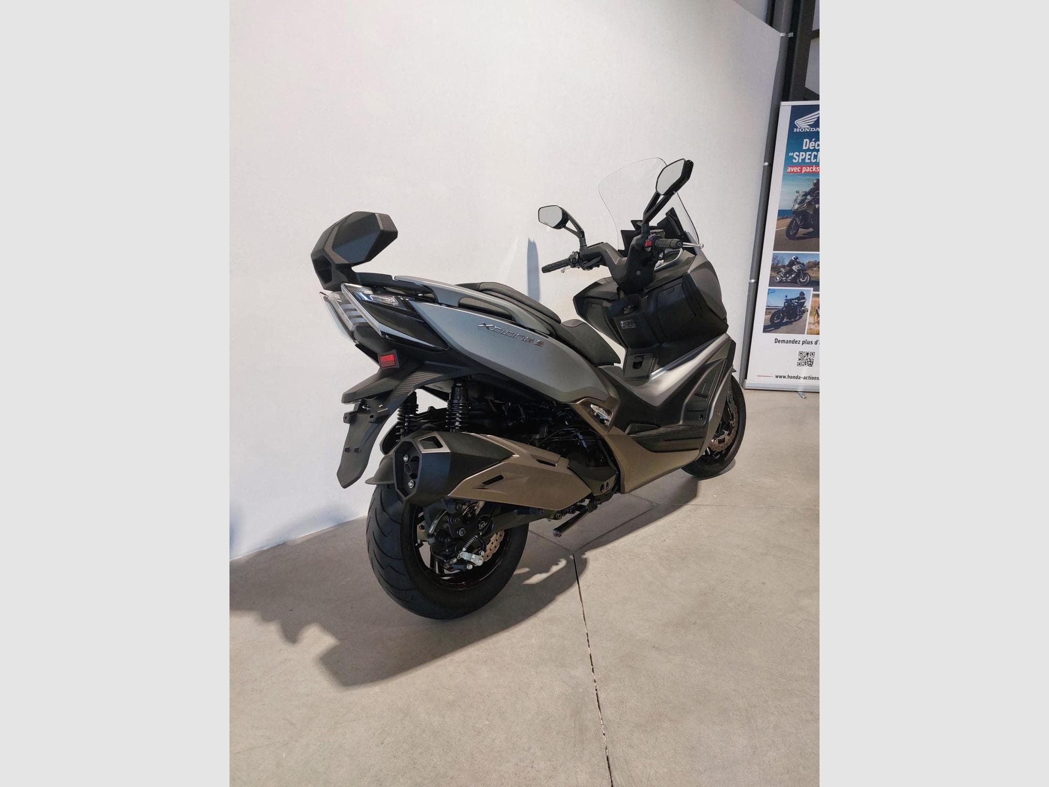 Kymco Xciting 400i (2023) - Photo 4