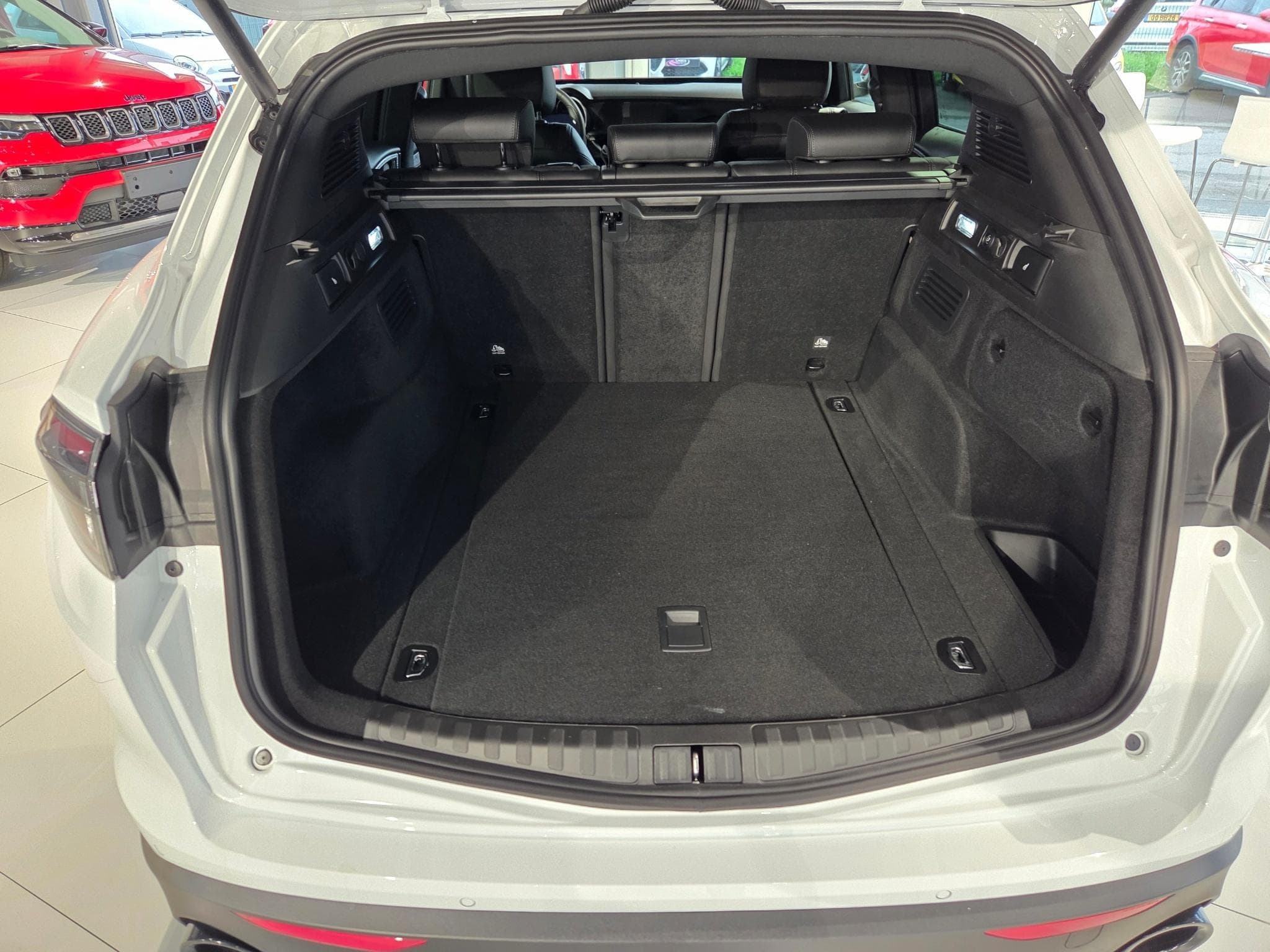 Alfa-Romeo Stelvio SPRINT 280 CV Q4 (2025) - Photo 4