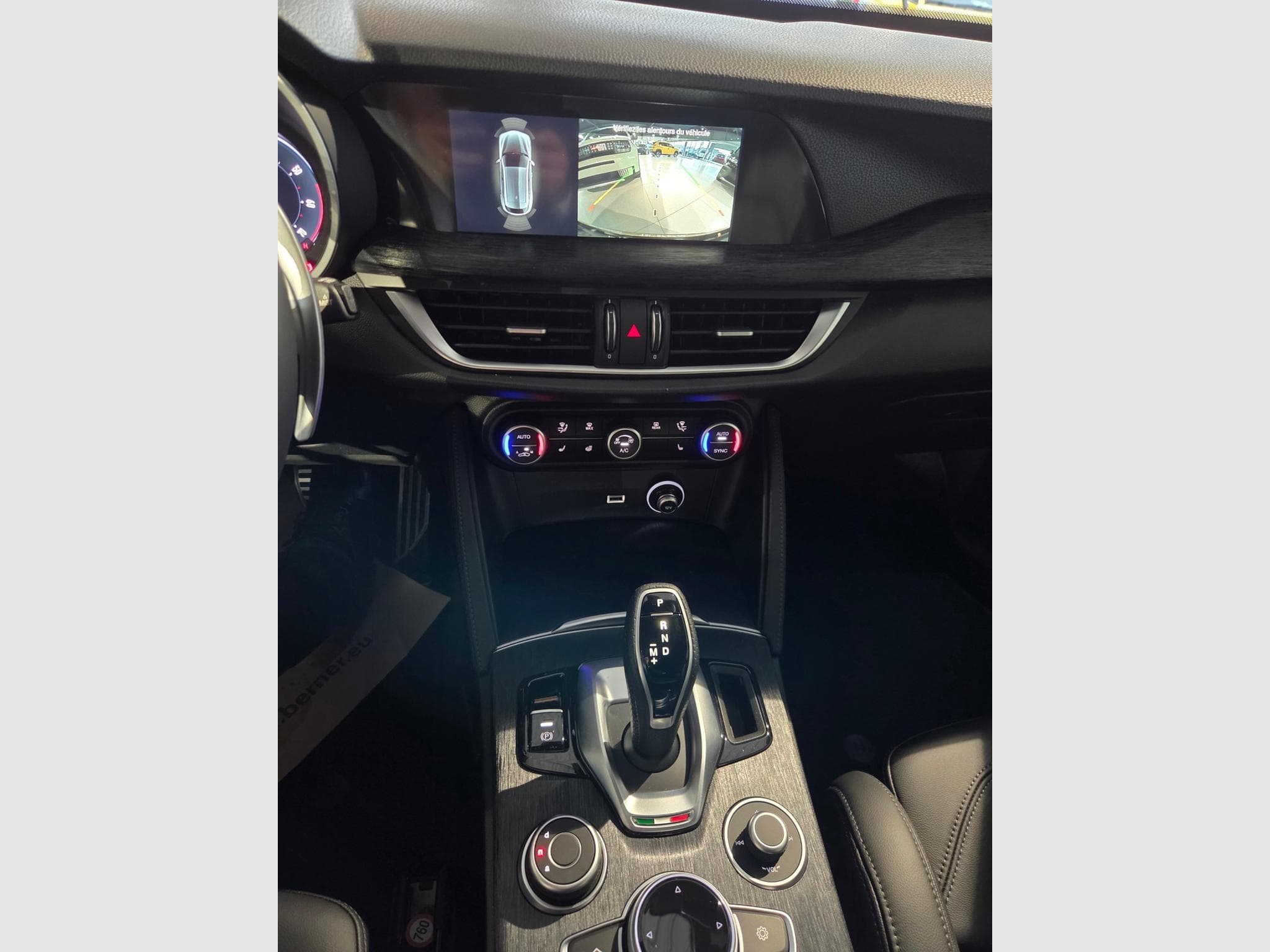 Alfa-Romeo Stelvio SPRINT 280 CV Q4 (2025) - Photo 9