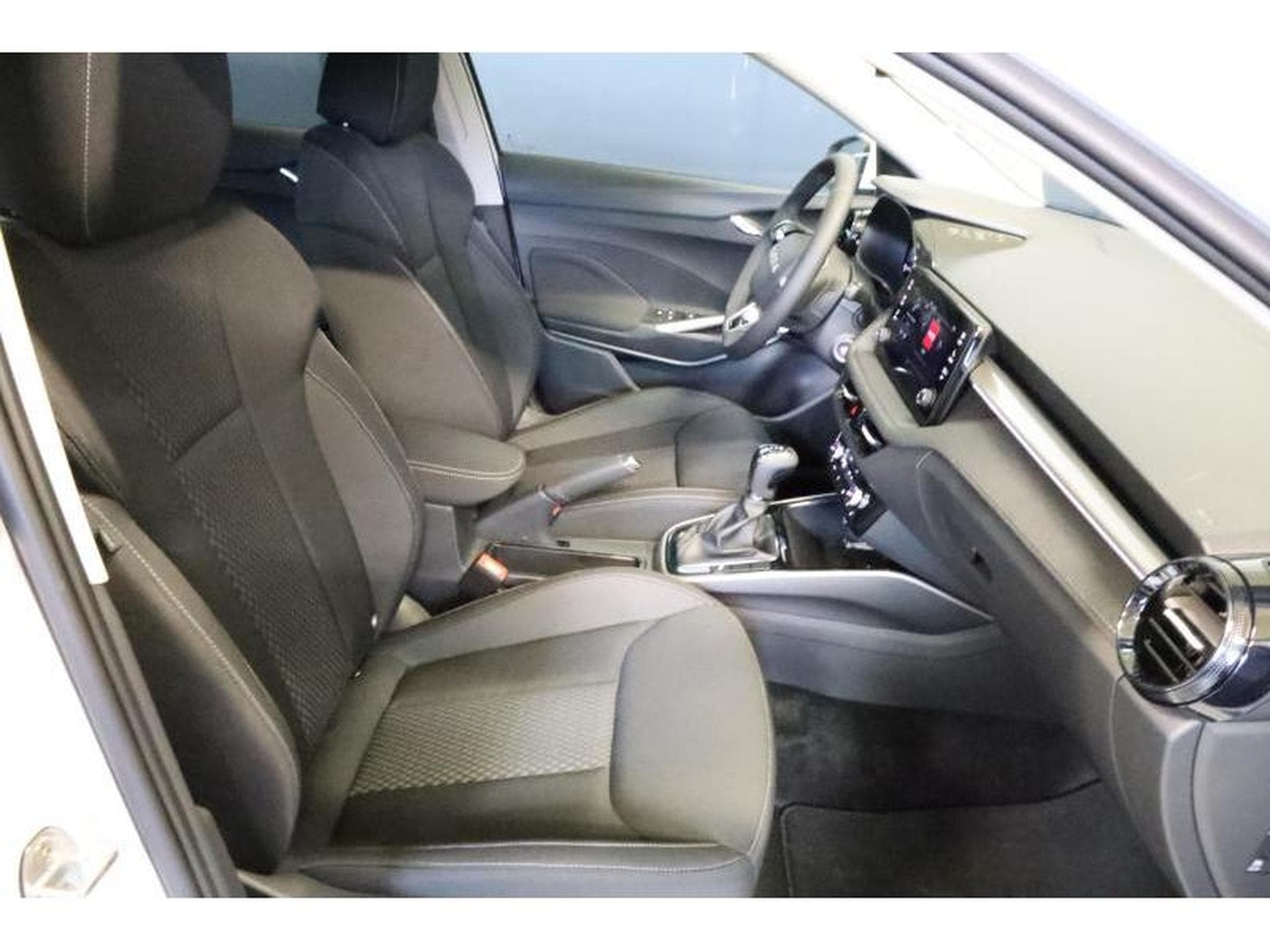 Skoda Fabia Selection (2025) - Photo 10