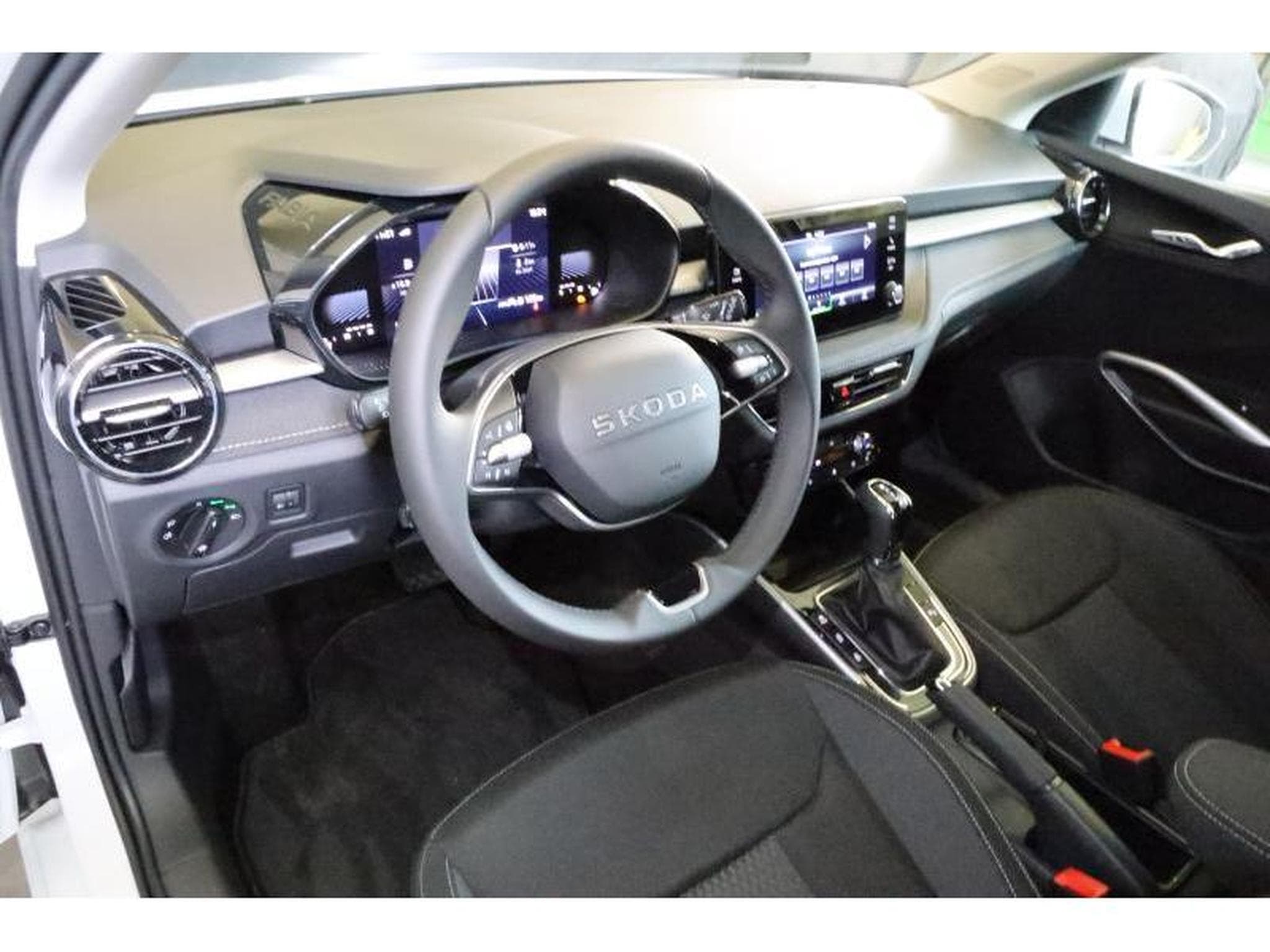 Skoda Fabia Selection (2025) - Photo 13