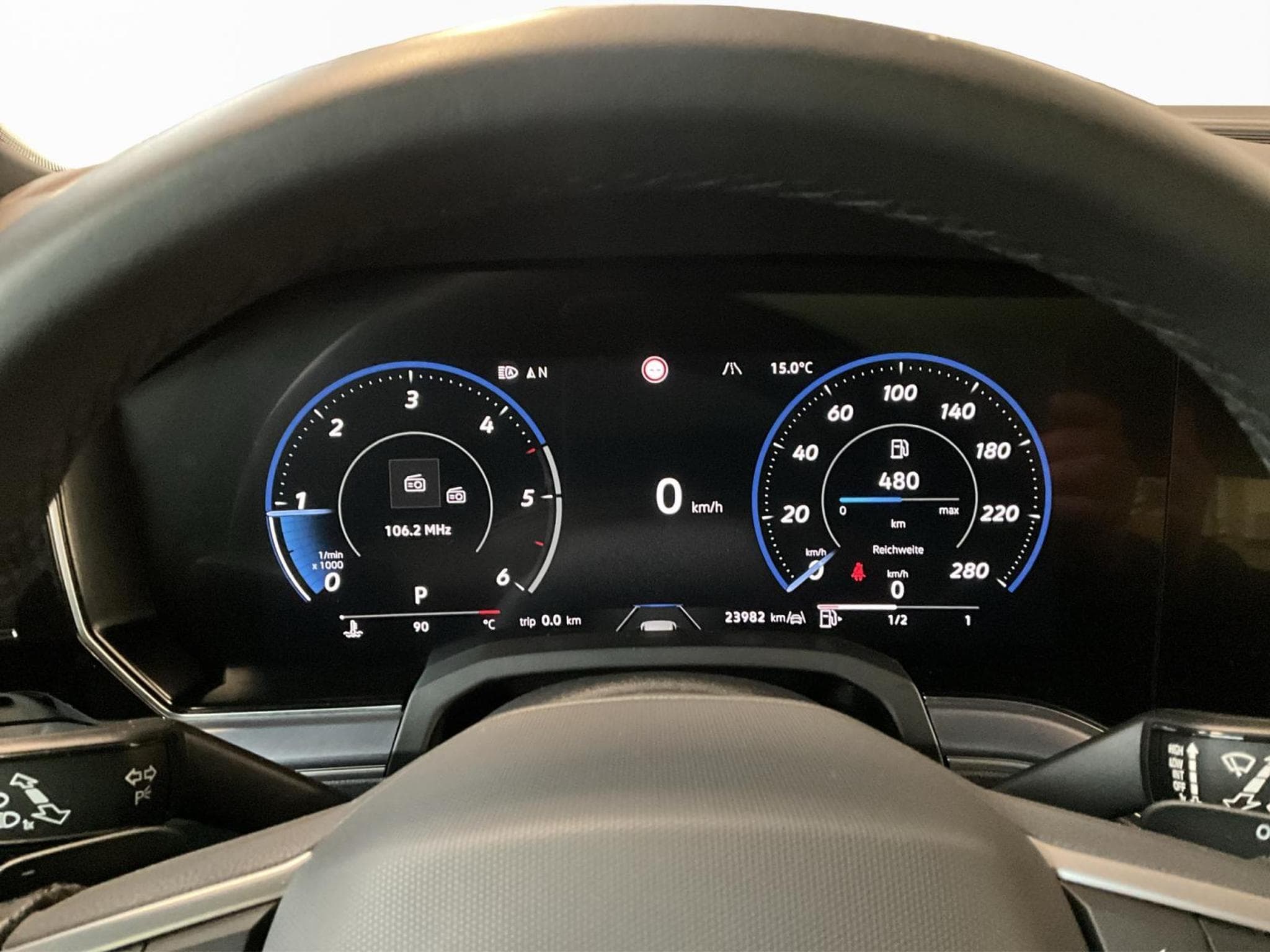 VW Touareg R-Line+8AT+4M+TDI+Pano+LED (2025) - Photo 11