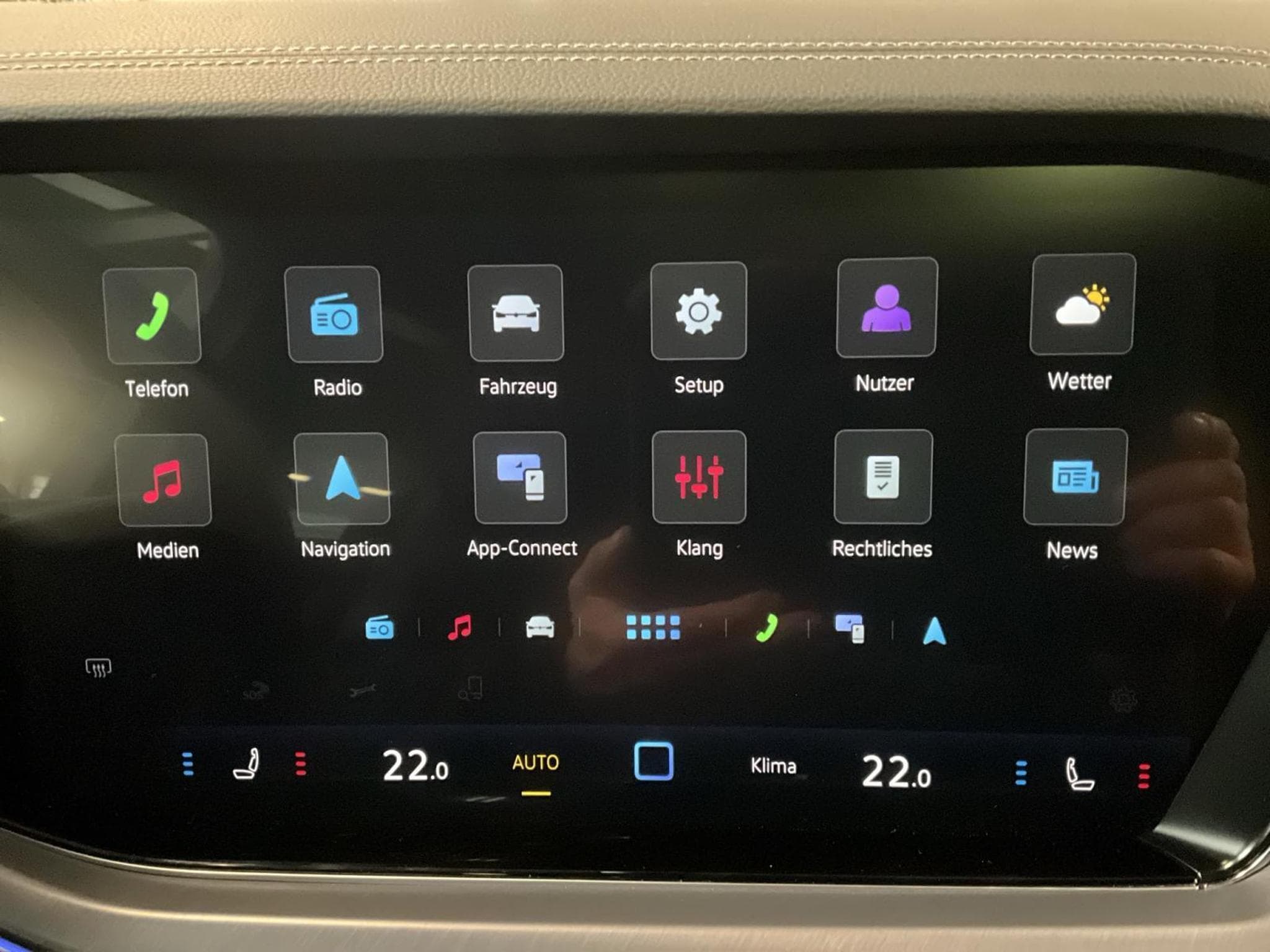 VW Touareg R-Line+8AT+4M+TDI+Pano+LED (2025) - Photo 13