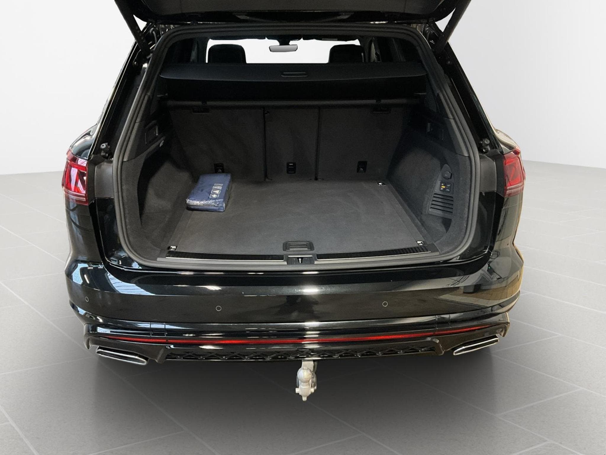 VW Touareg R-Line+8AT+4M+TDI+Pano+LED (2025) - Photo 17