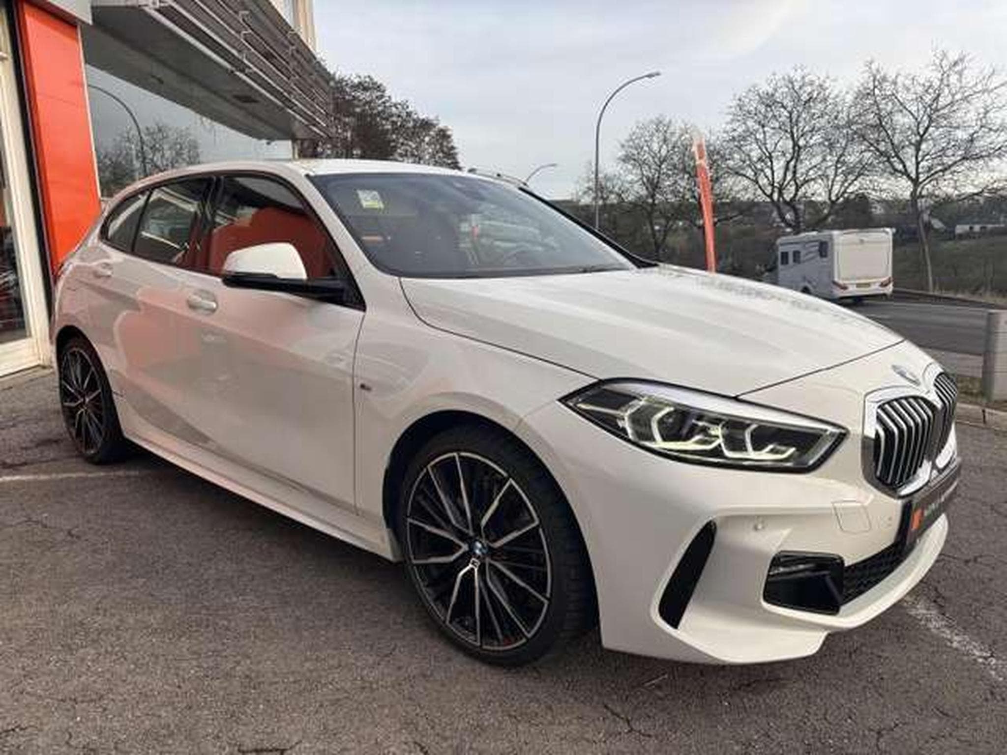 BMW 120 M STEPTRONIC - JUSQU'A 48 MOIS DE GARANTIE (2023) - Photo 4