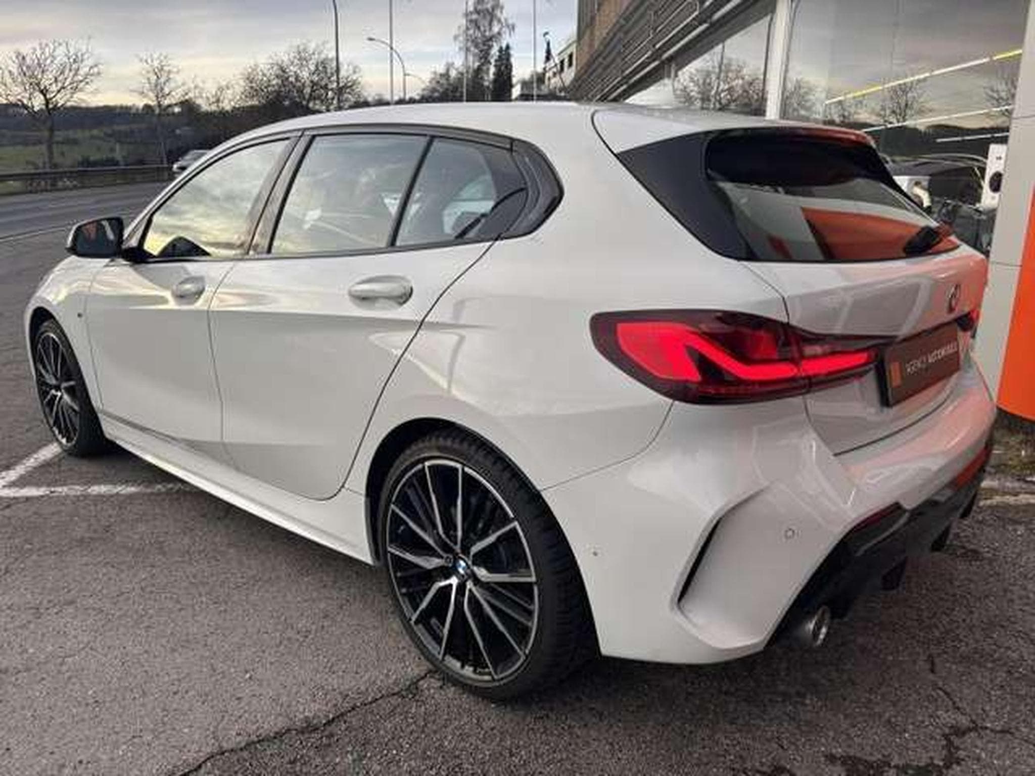 BMW 120 M STEPTRONIC - JUSQU'A 48 MOIS DE GARANTIE (2023) - Photo 7