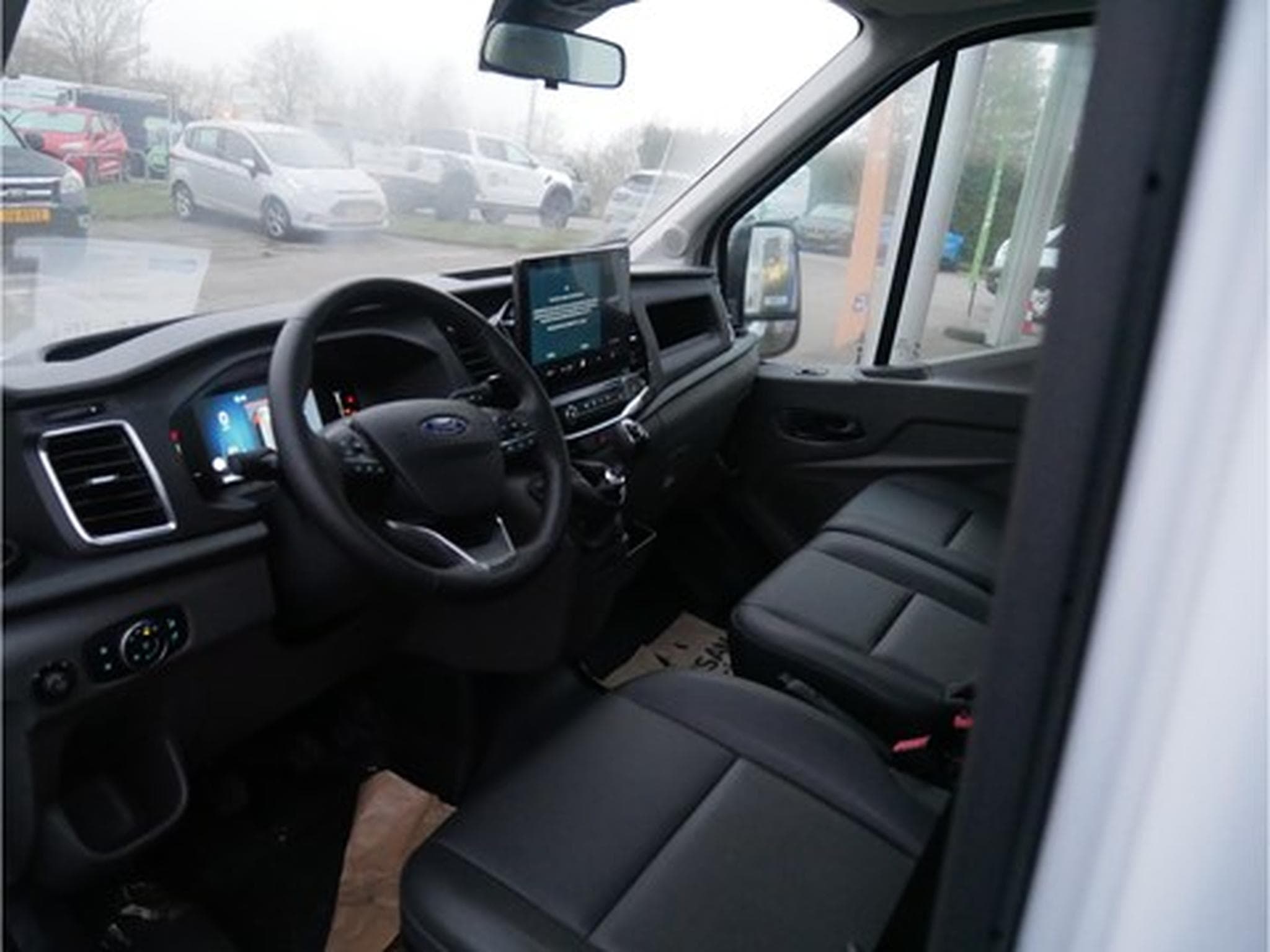 Ford Transit 2T 350M Chassis simple cabine L2 Trend M6 RWD 2.0 TD 165 ch (2025) - Photo 5
