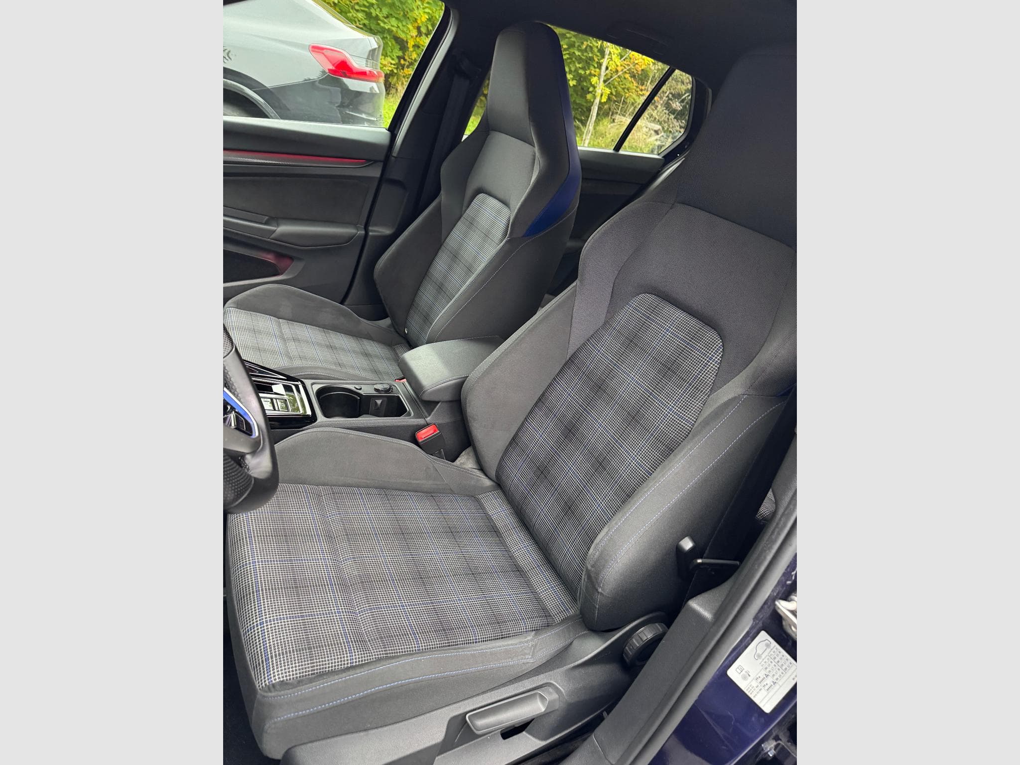 VW Golf 1,4 GTE (2022) - Photo 9