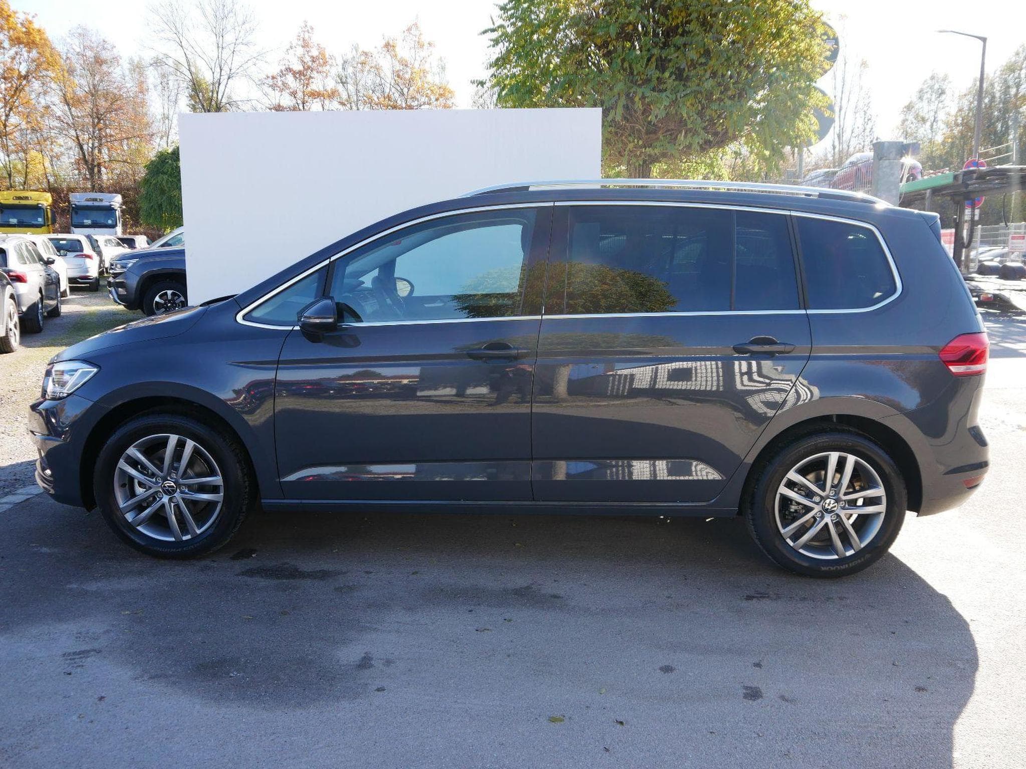 VW Touran Comfortline (2026) - Photo 4