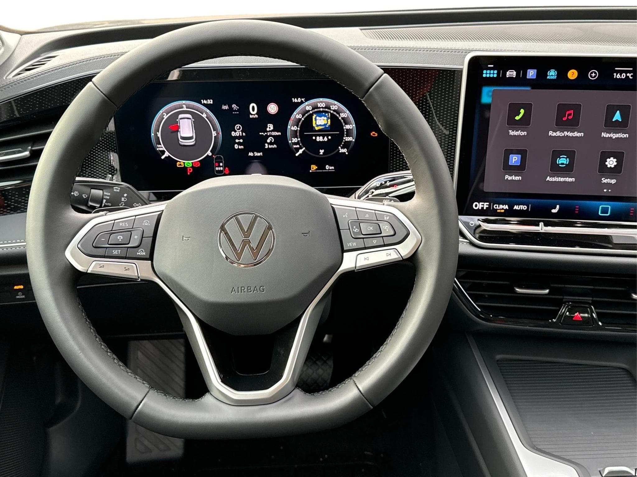 VW Passat Variant Business (2026) - Photo 9