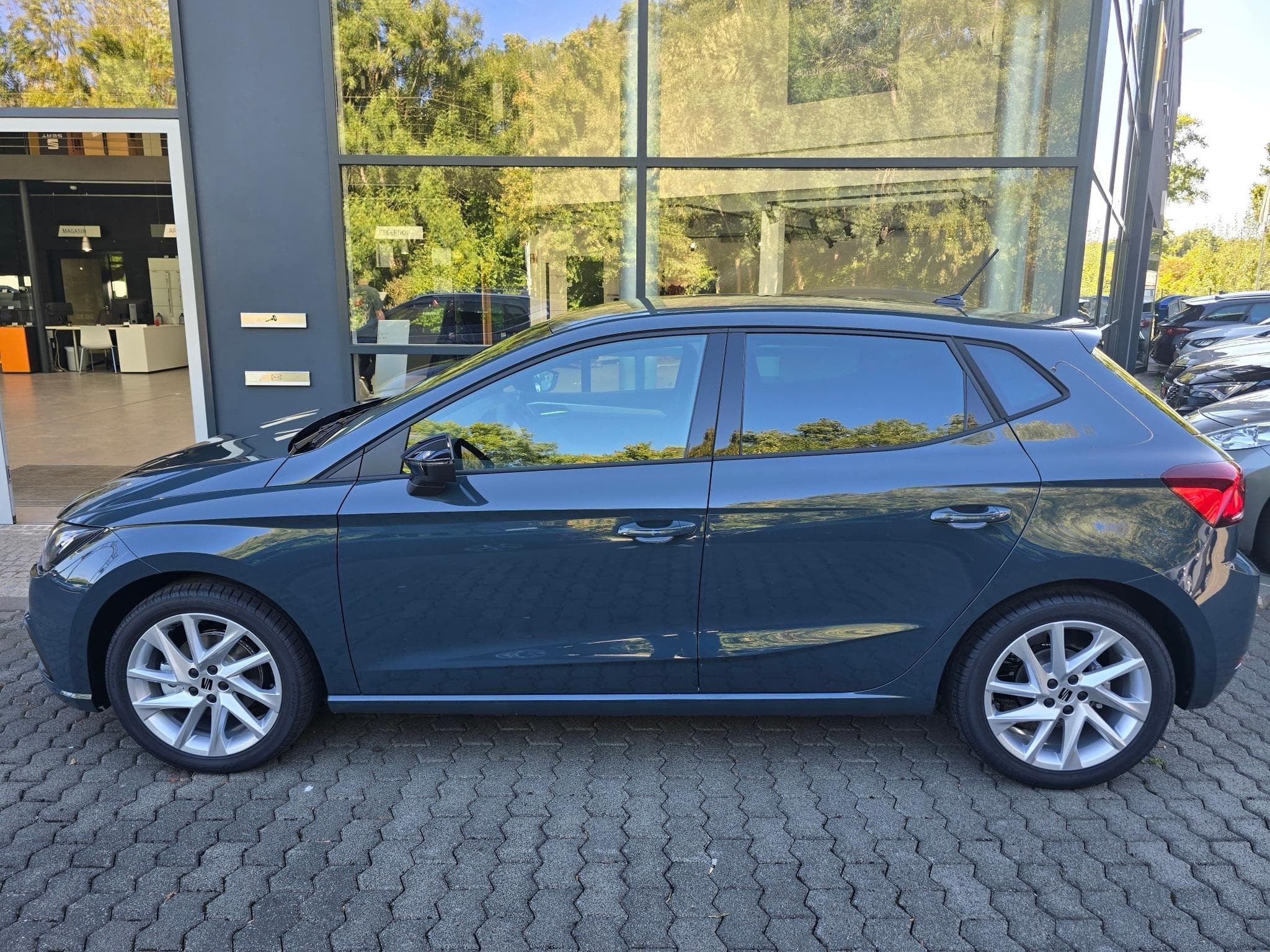 Seat Ibiza FR 1.0TSI 115cv DSG7 (2025) - Photo 2