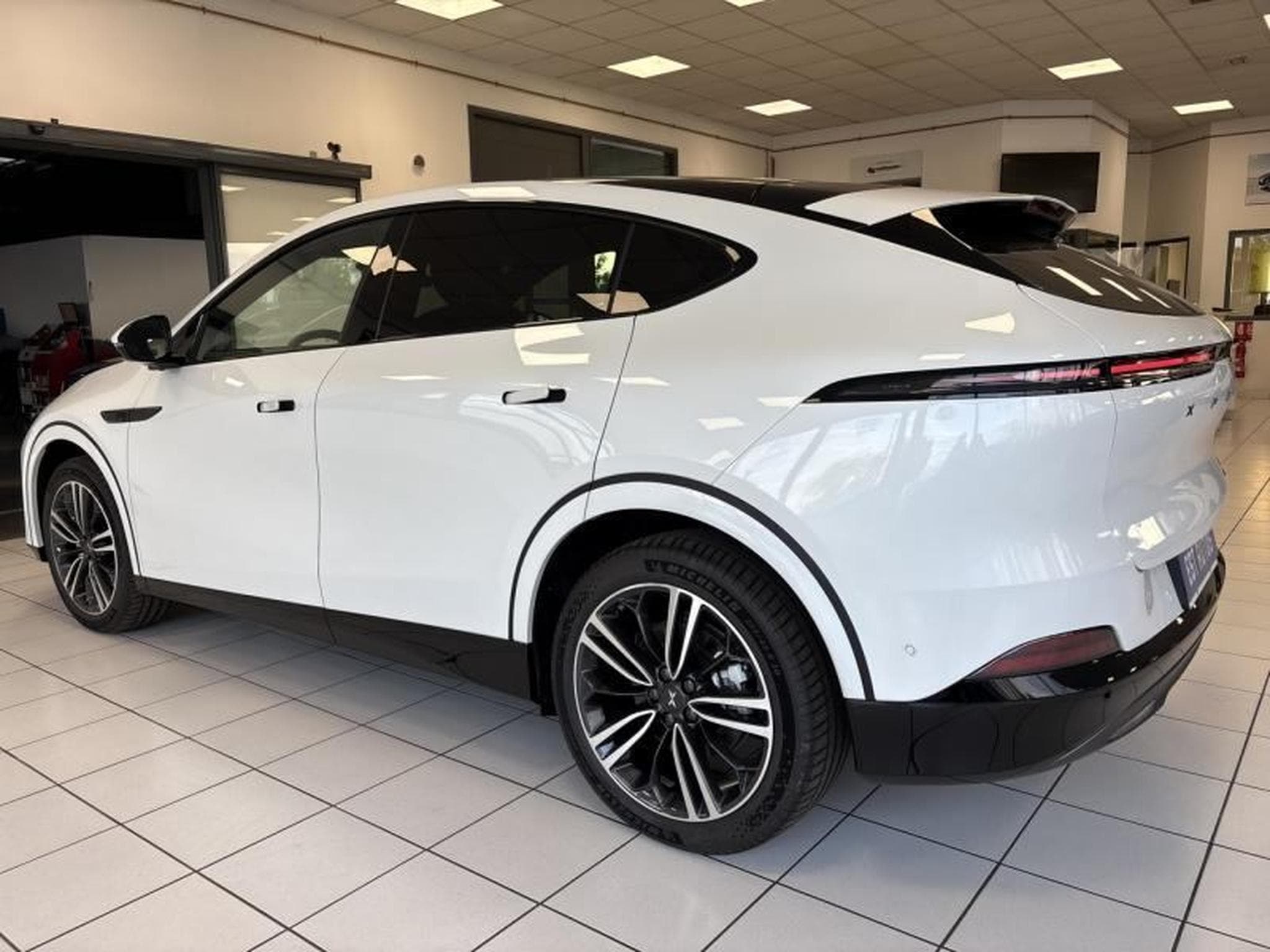 Xpeng G6 485ch 80,8kWh AWD Performance (2025) - Photo 2