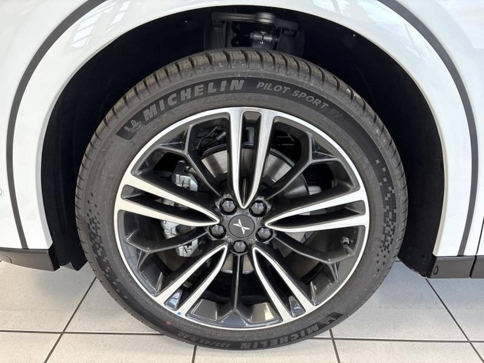 Xpeng G6 485ch 80,8kWh AWD Performance (2025) - Photo 9