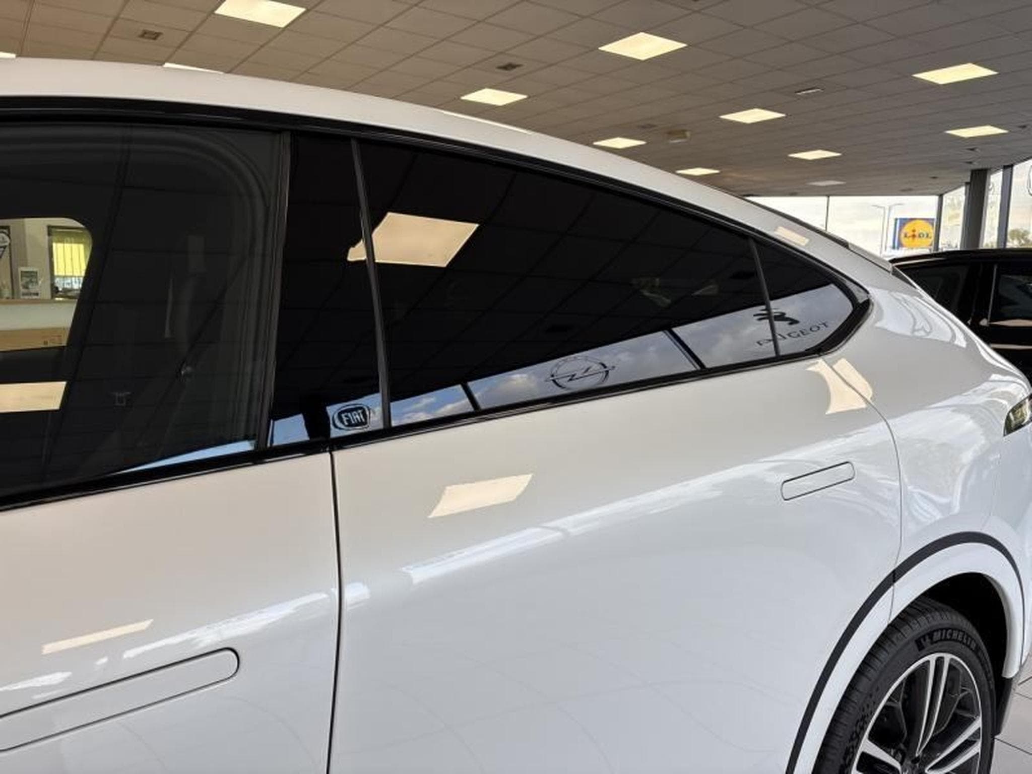 Xpeng G6 485ch 80,8kWh AWD Performance (2025) - Photo 12