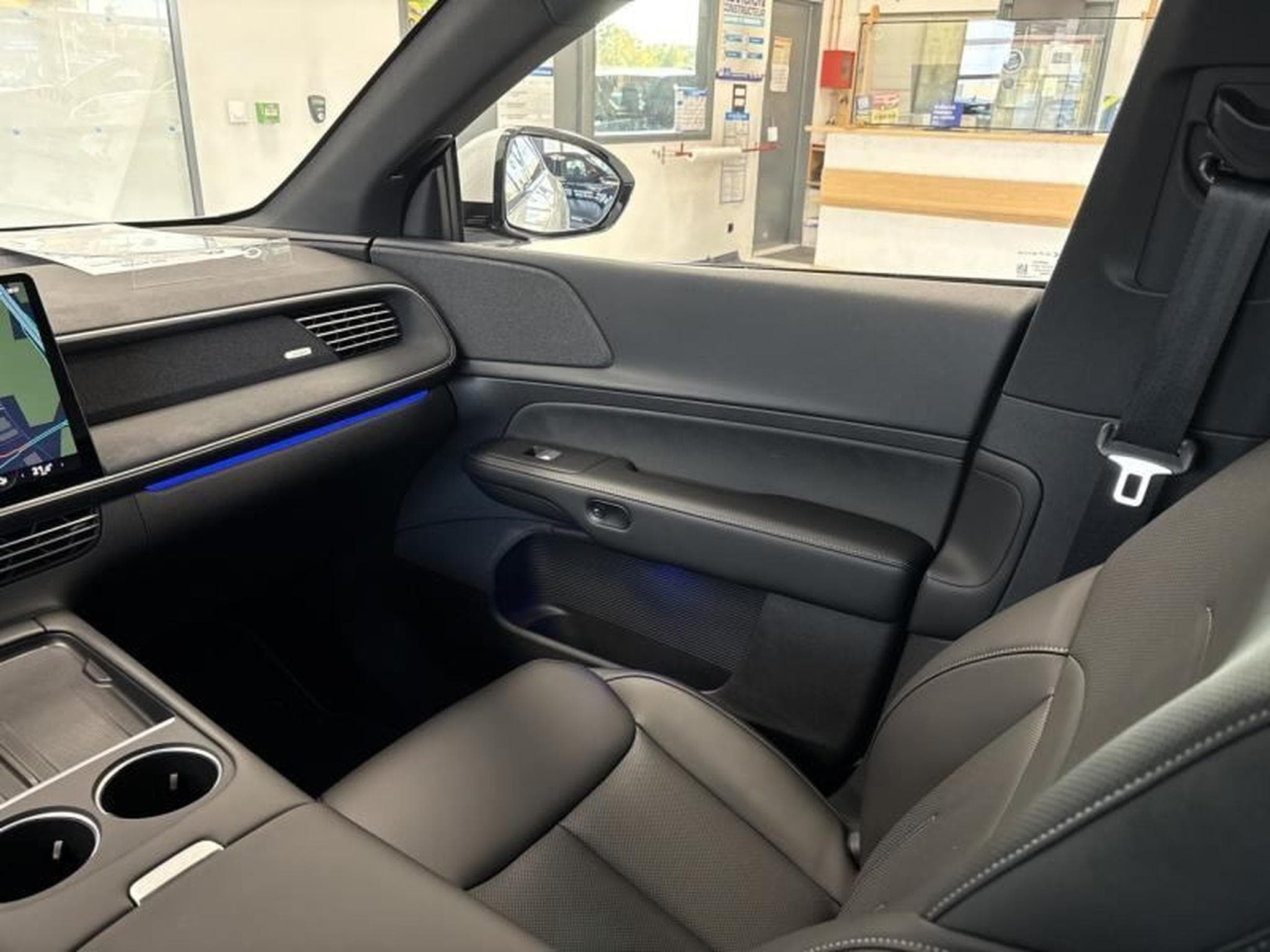 Xpeng G6 485ch 80,8kWh AWD Performance (2025) - Photo 23