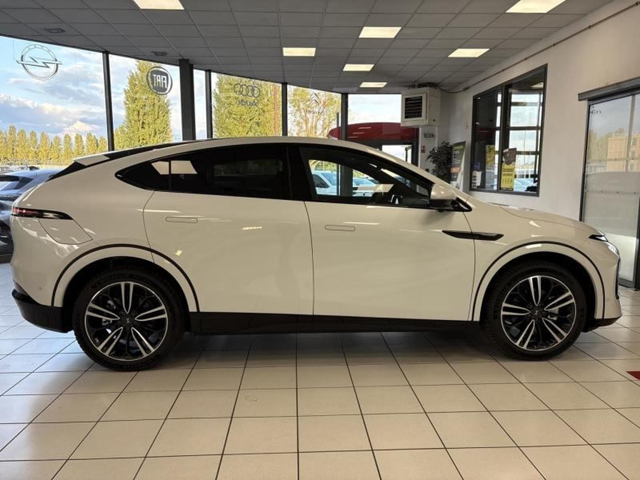 Xpeng G6 485ch 80,8kWh AWD Performance (2025) - Photo 5