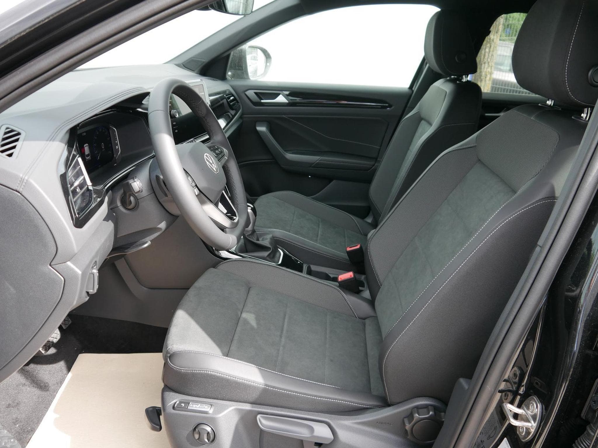 VW T-Roc Black Style (2026) - Photo 7
