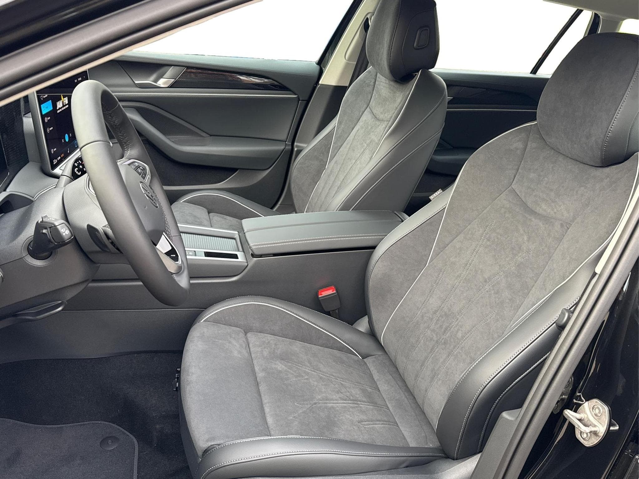 VW Passat Variant Business (2026) - Photo 11