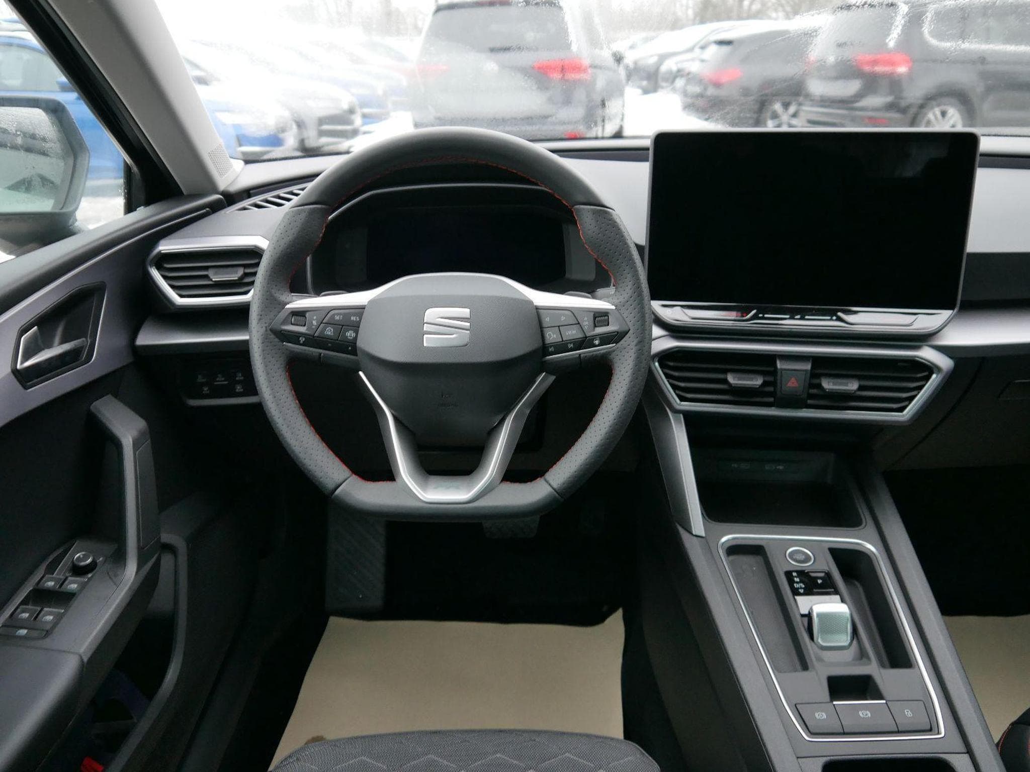 Seat Leon FR 2.0 TDI DSG (2025) - Photo 3
