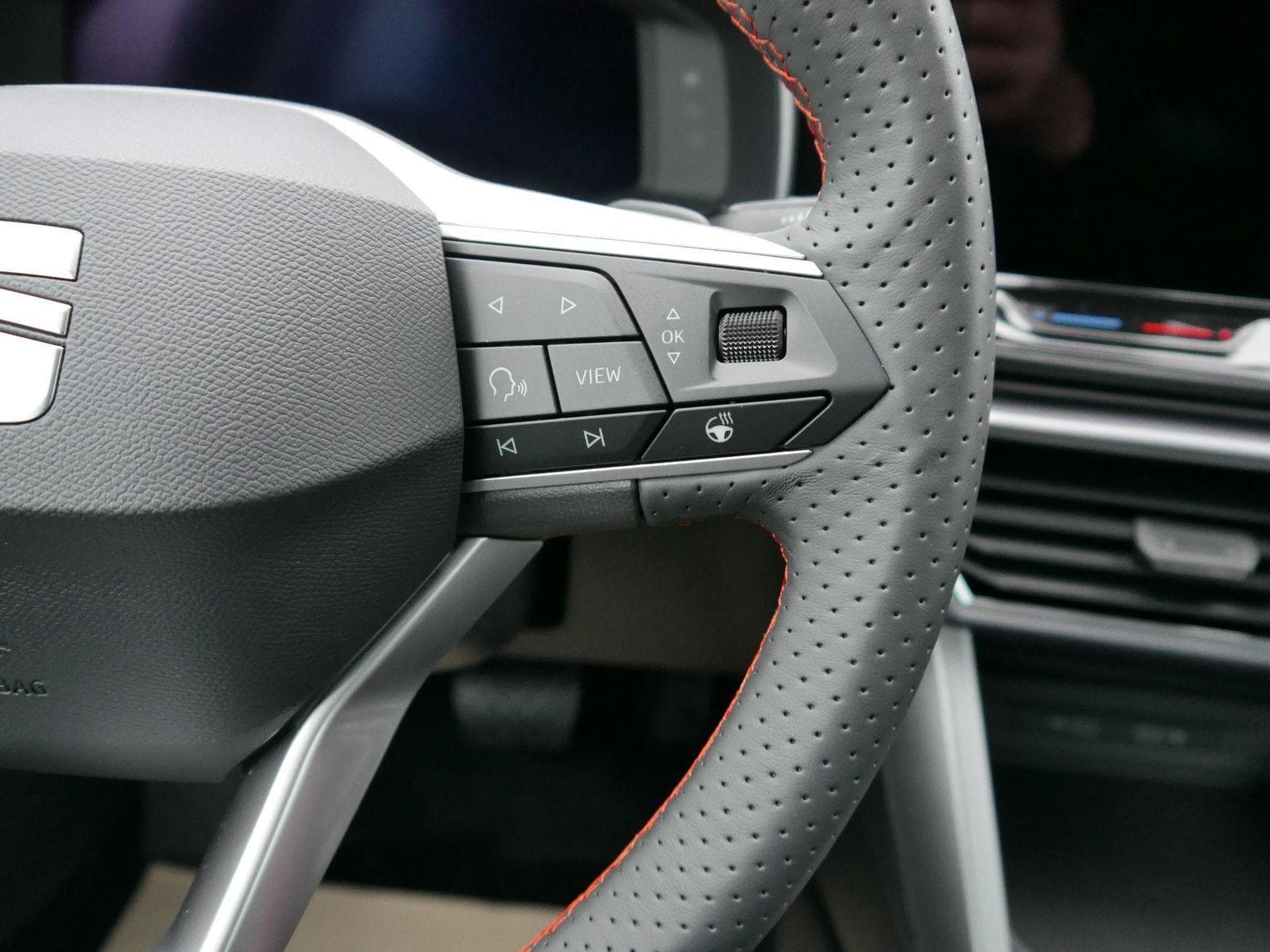 Seat Leon FR 2.0 TDI DSG (2025) - Photo 5