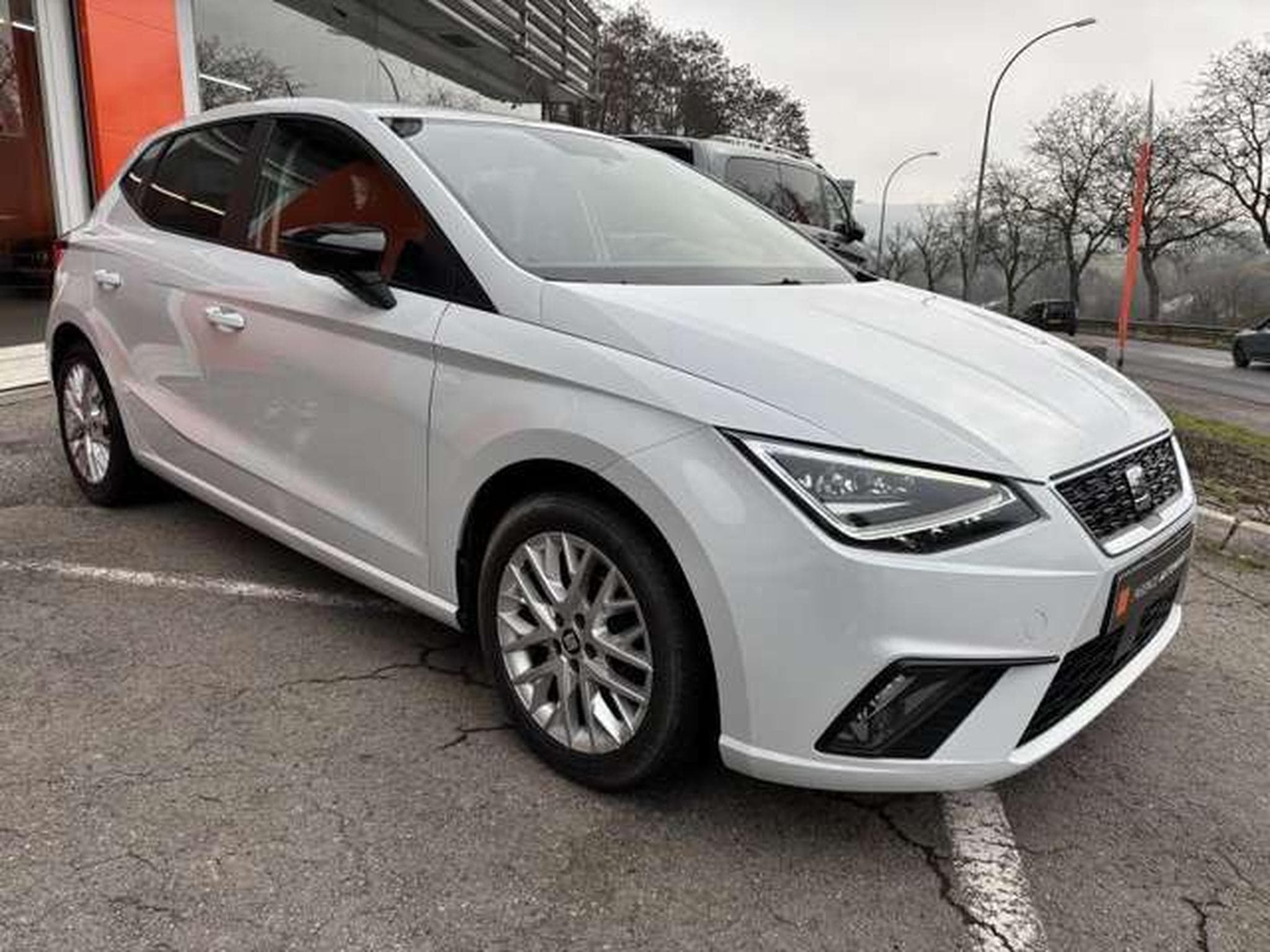 SEAT Ibiza 1.0 TSI STYLE - JUSQU'A 48 MOIS DE GARANTIE (2018) - Photo 5