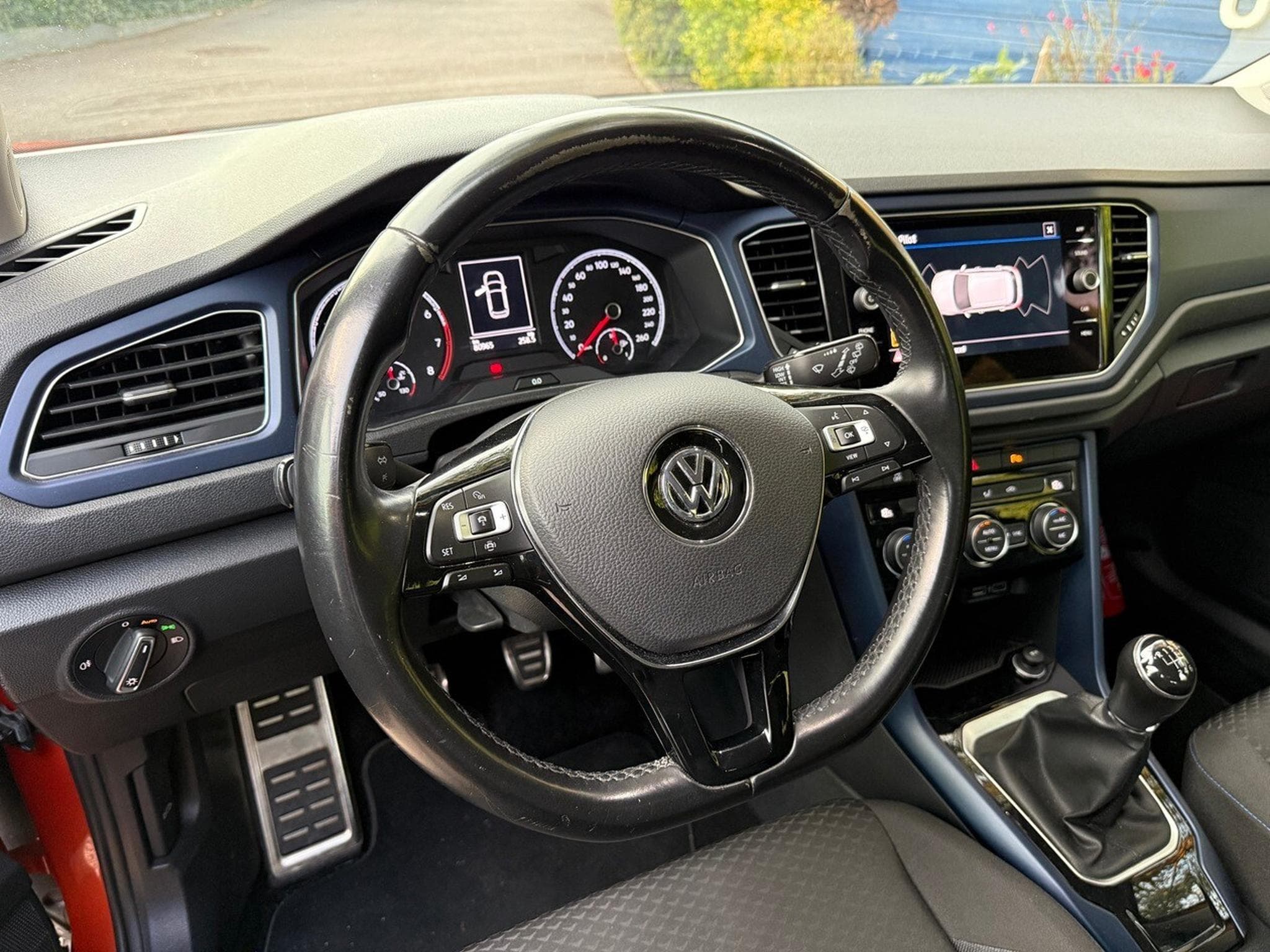 VW T-Roc 1.0 Tsi 115 cv (2020) - Photo 6
