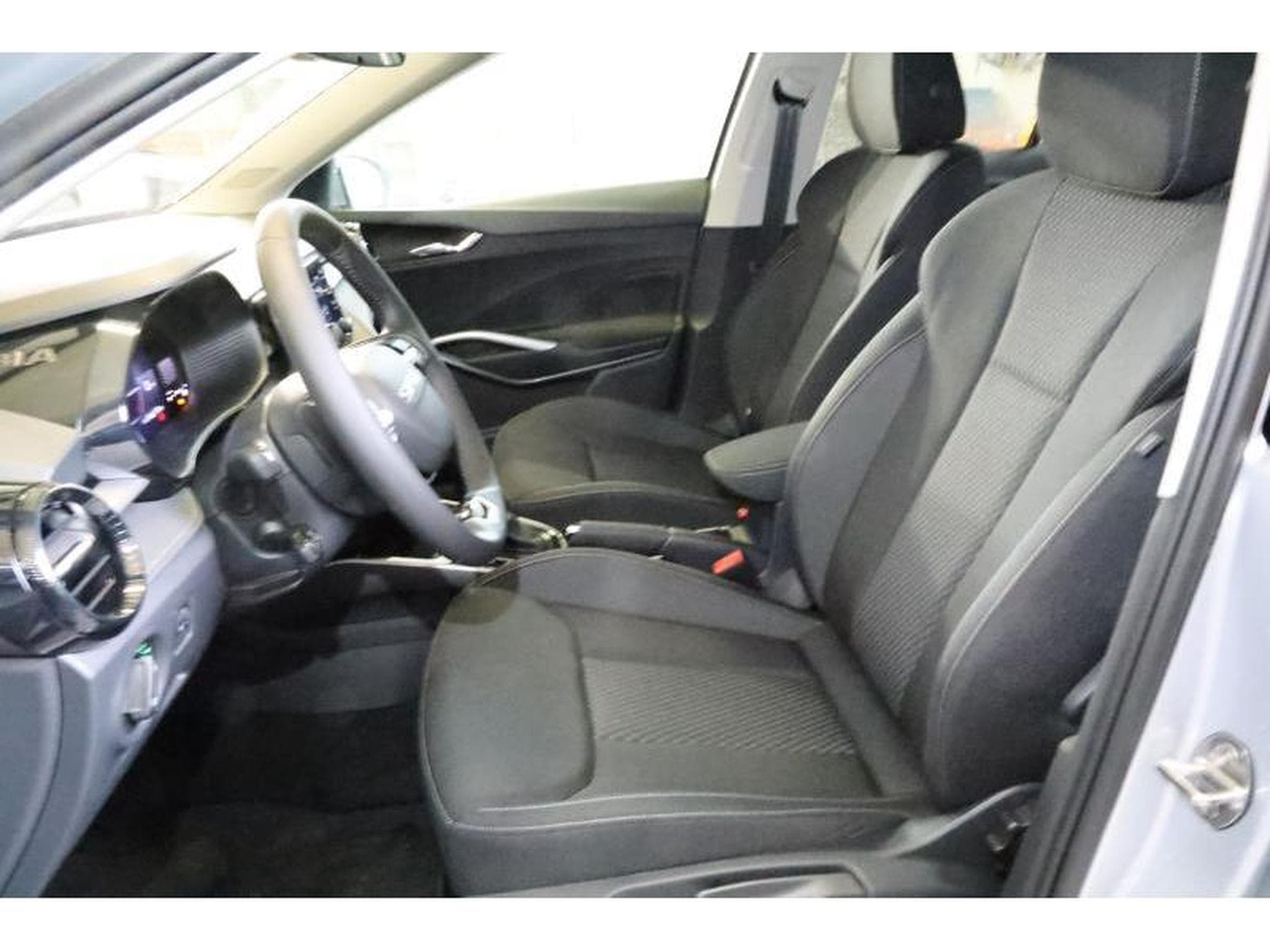 Skoda Fabia Selection (2025) - Photo 6