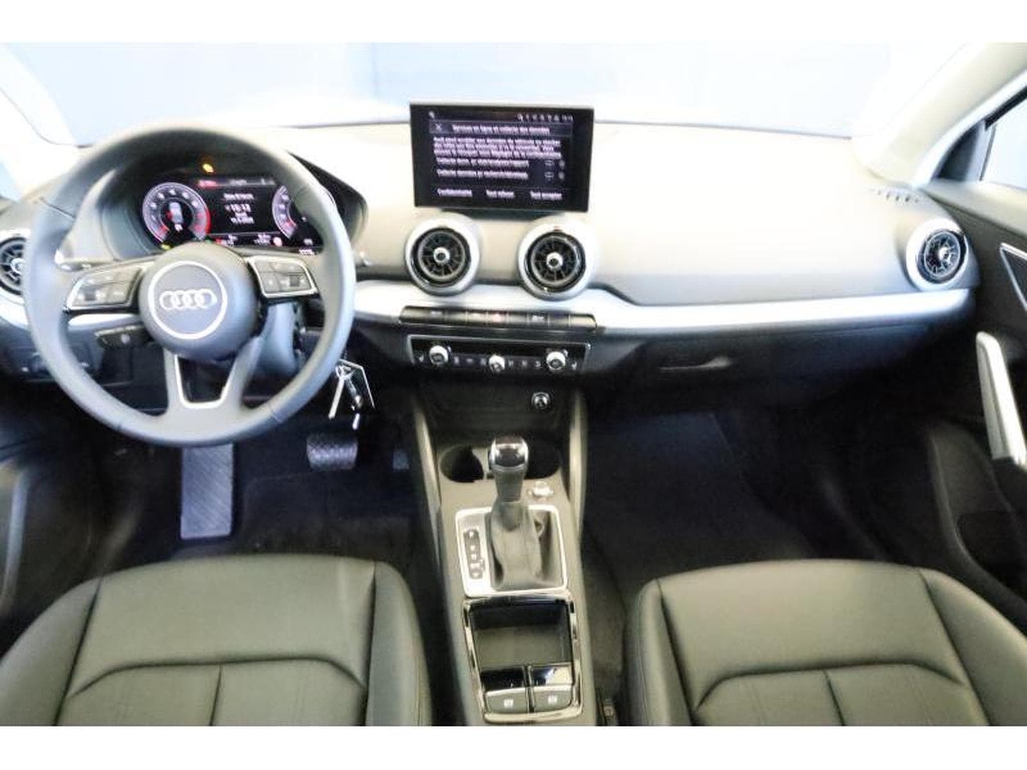 Audi Q2 (2025) - Photo 2