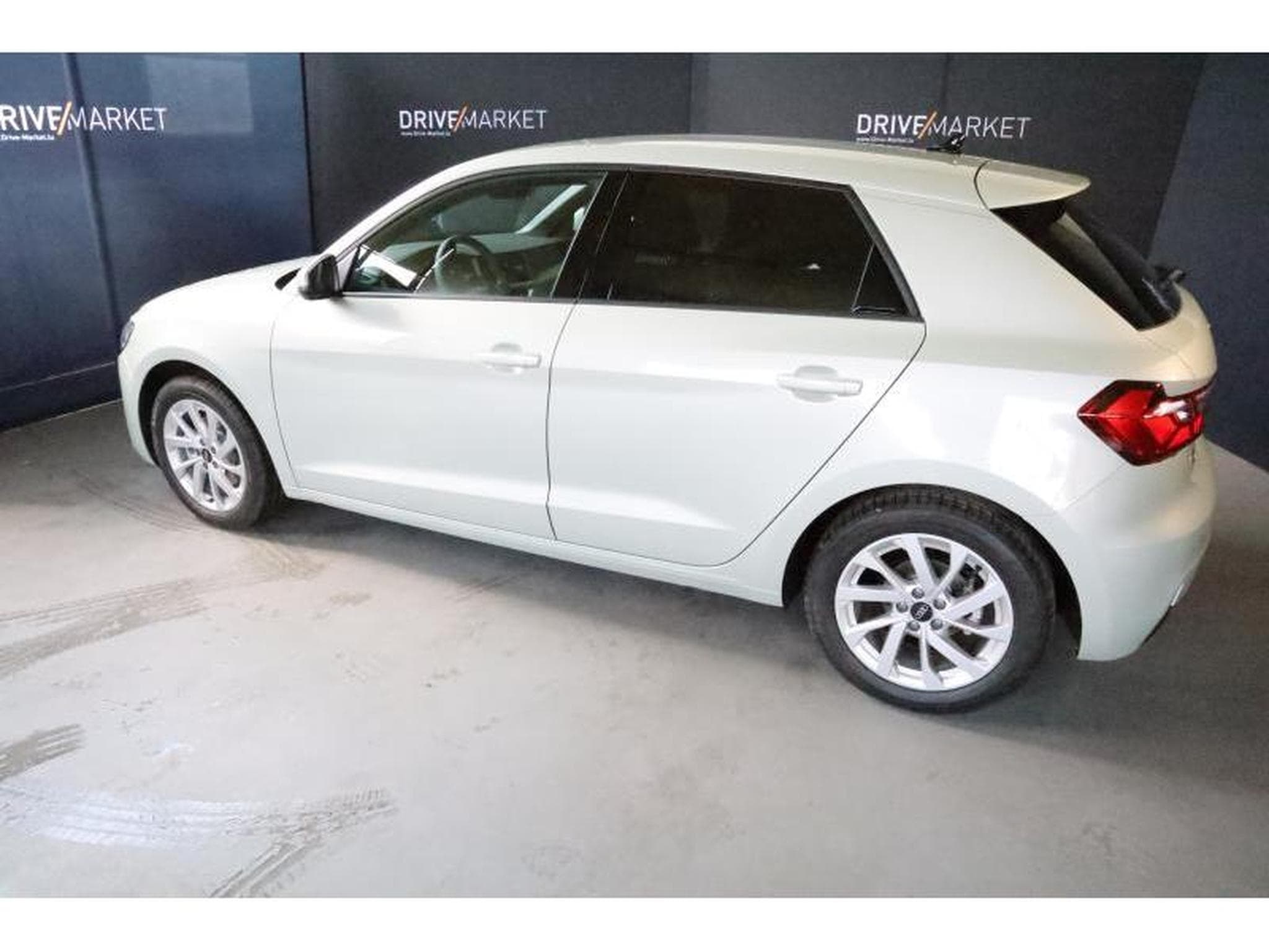 Audi A1 Advanced (2025) - Photo 15