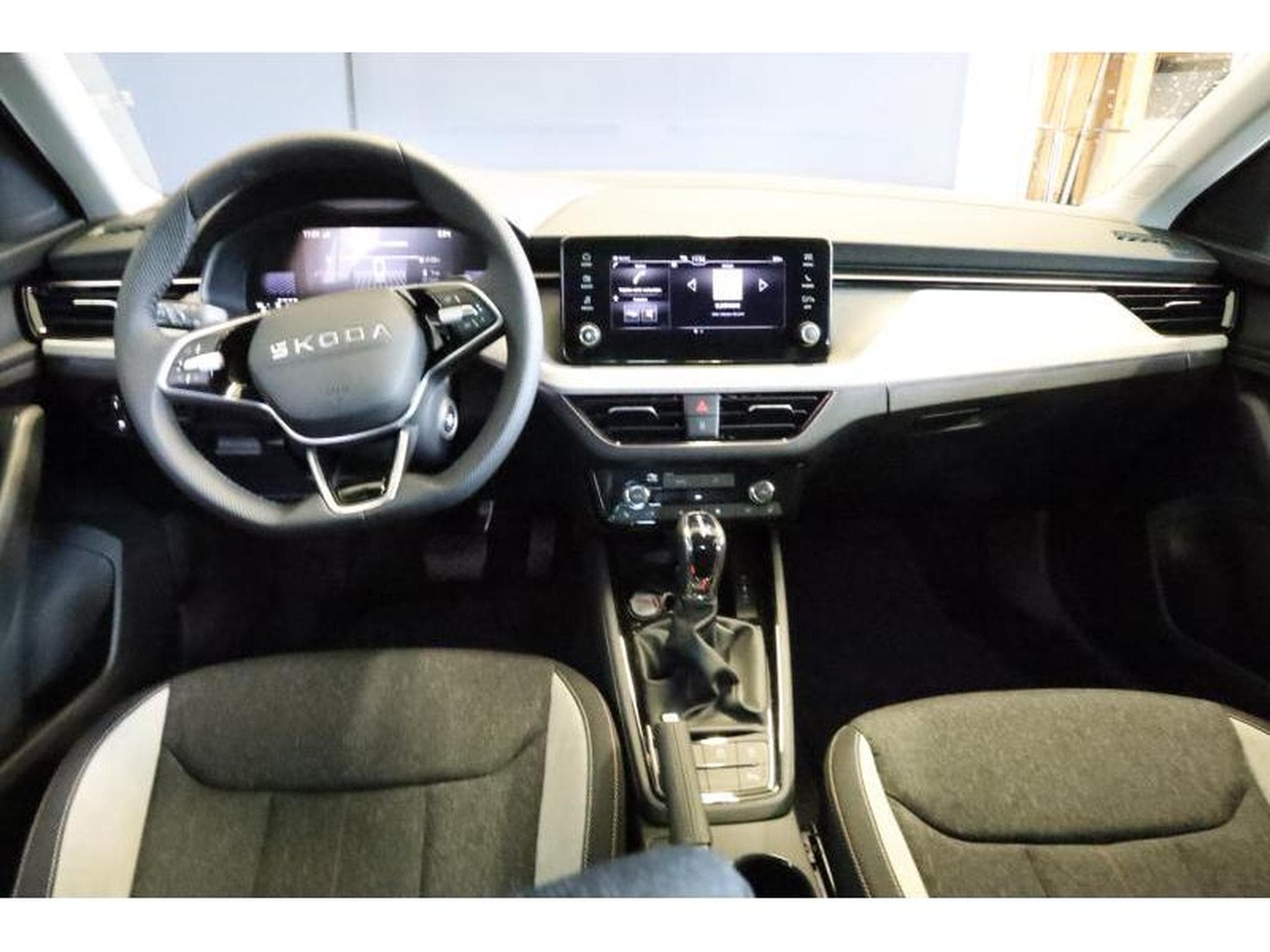 Skoda Scala Selection (2025) - Photo 2