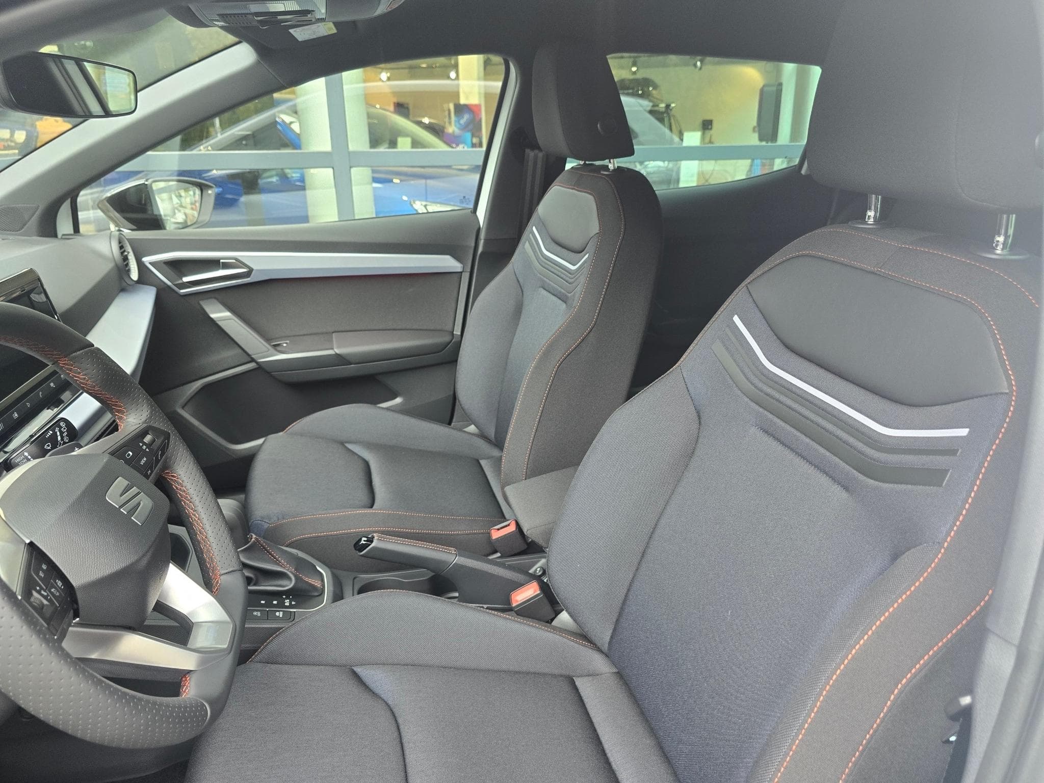 Seat Ibiza FR 1.0TSI 115ch DSG7 (2025) - Photo 7