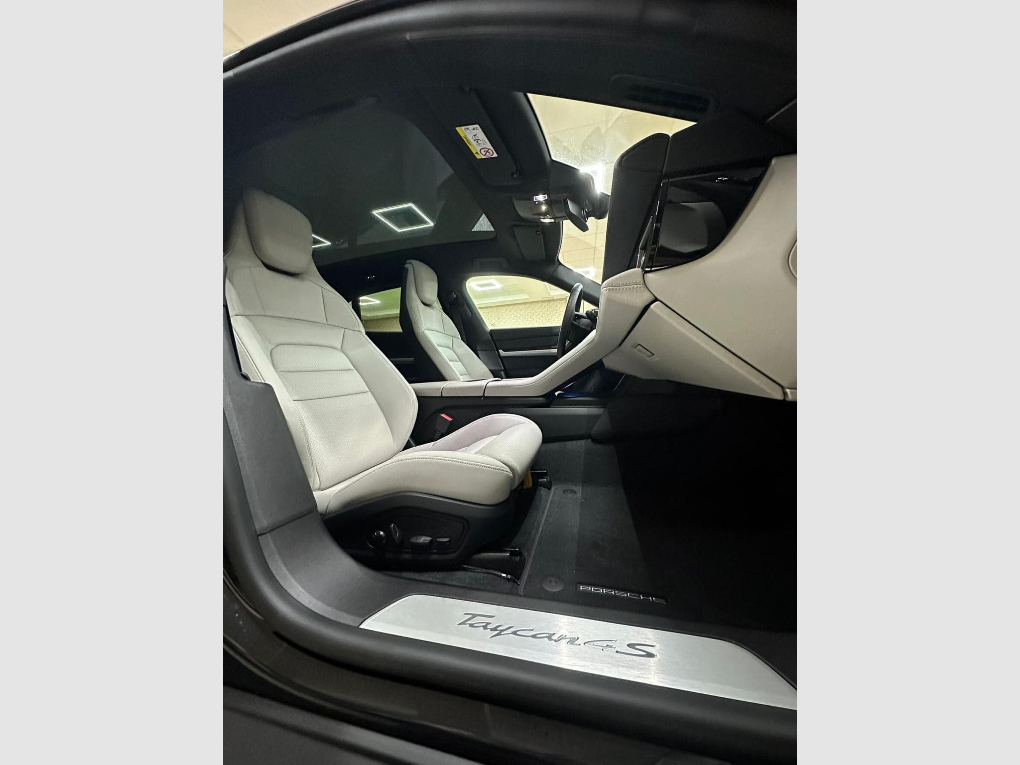 Porsche Taycan 4S SPORT TOURISMO (2024) - Photo 10