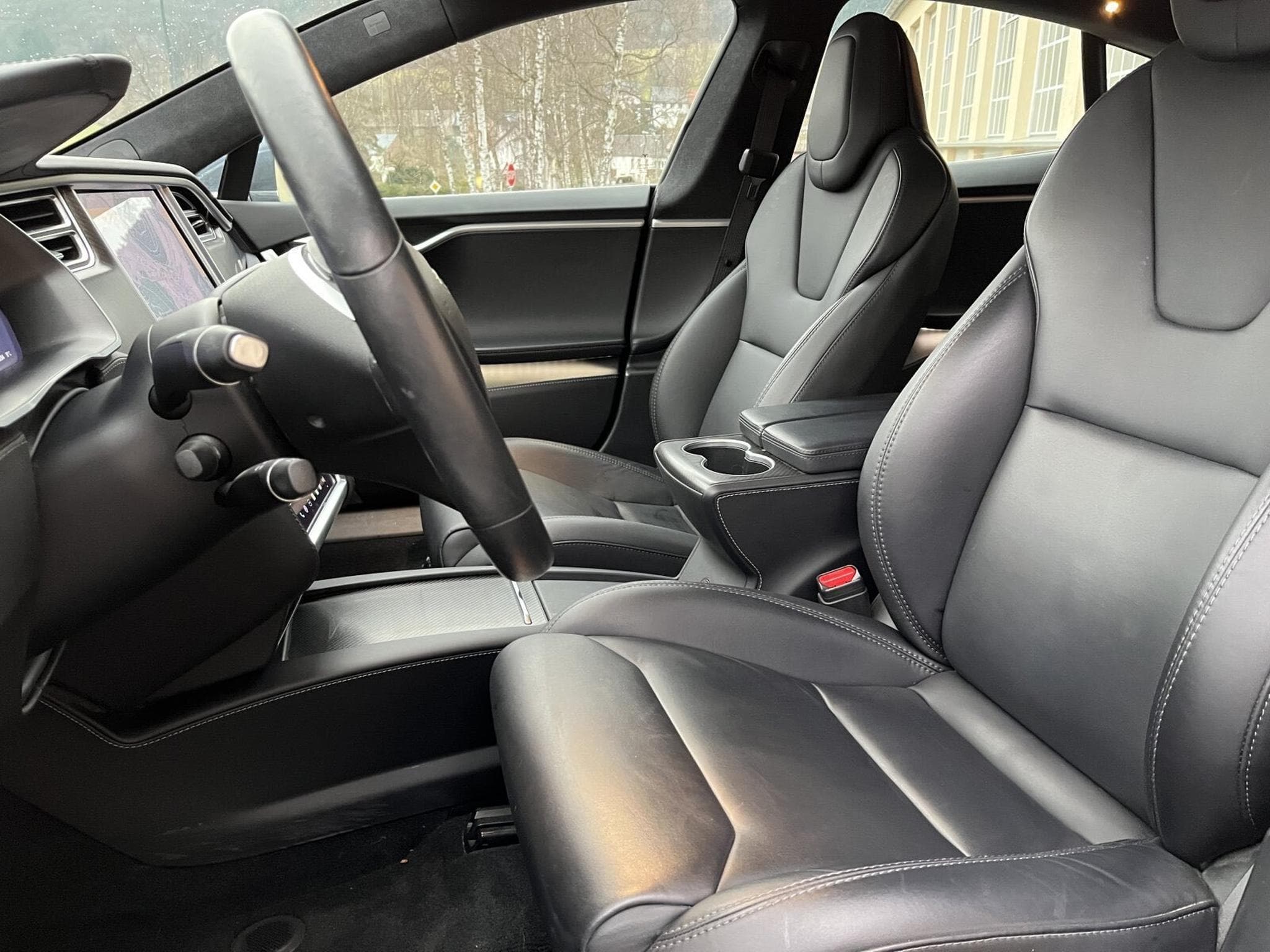 Tesla Model S 100D (2018) - Photo 10