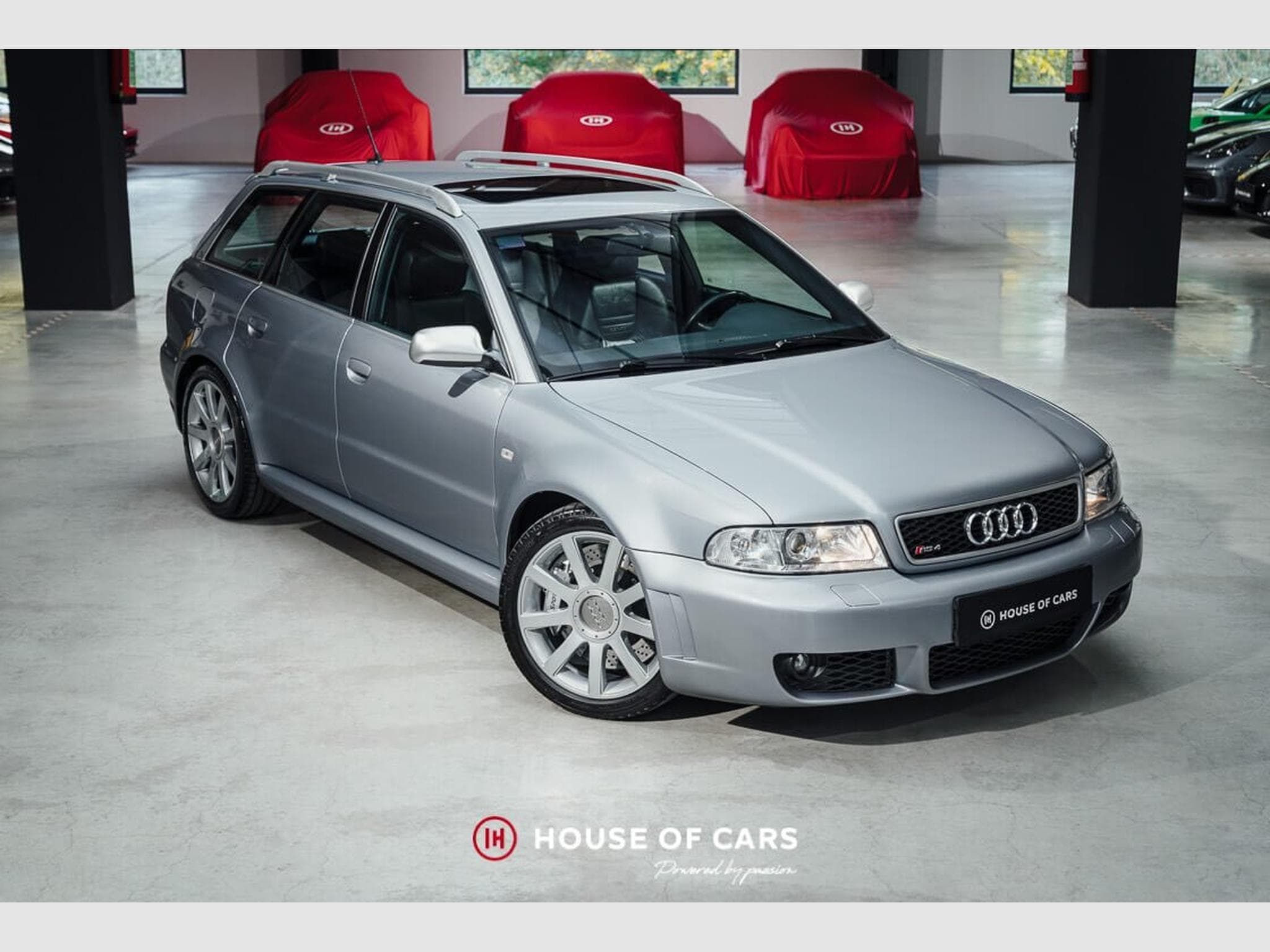 Audi RS4 B5 AVANT AVUS SILVER METALLIC - FULL AUDI HISTORY (2001) - Photo 4