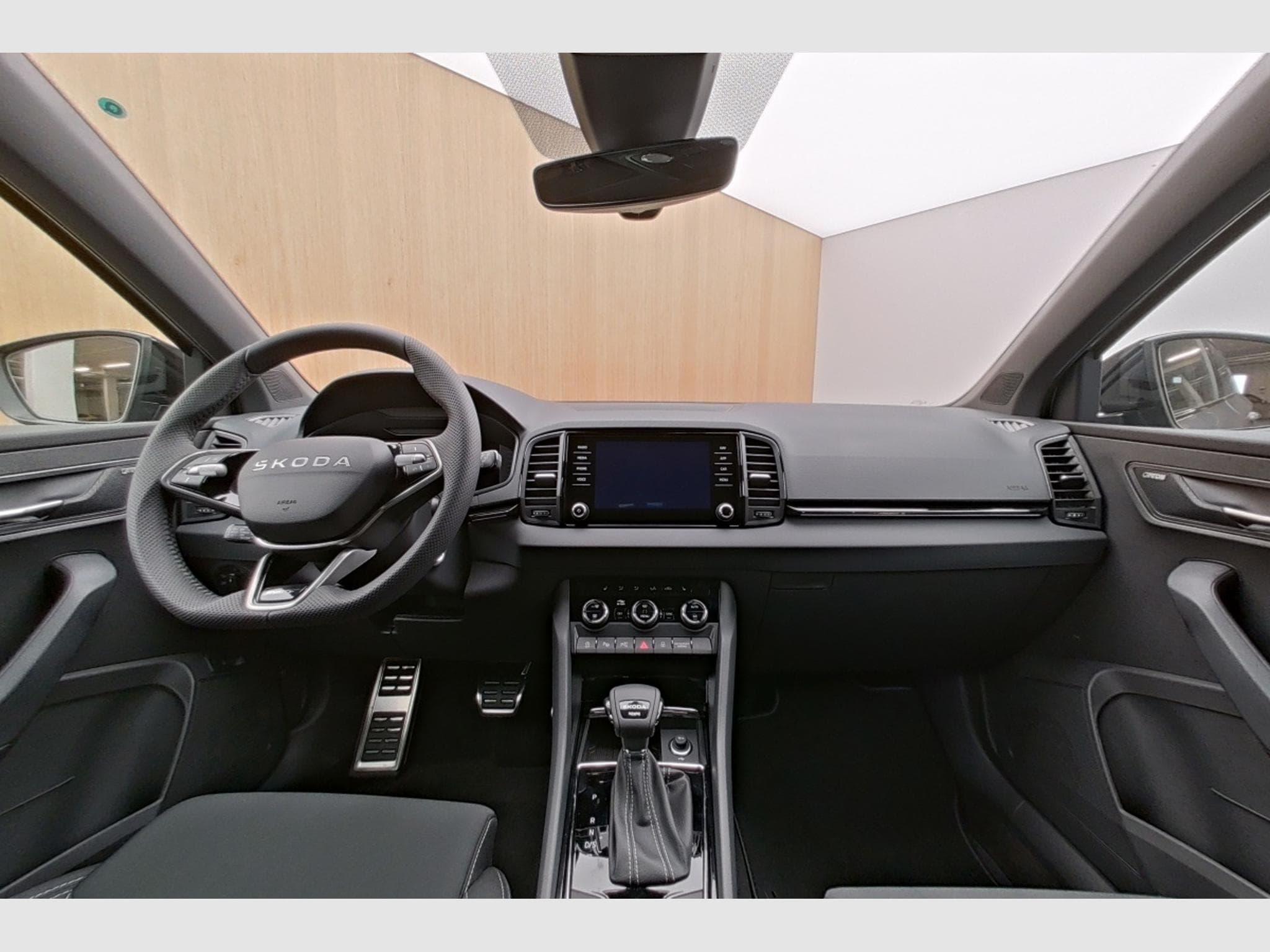 Skoda Karoq Sportline 2.0 TDI 4X4 DSG 110 KW (2026) - Photo 4