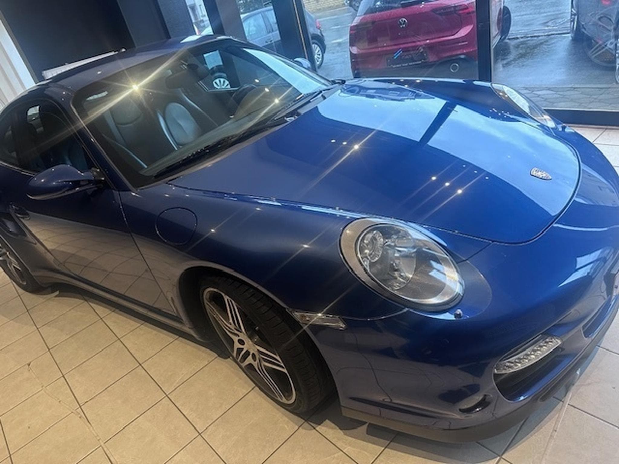 Porsche 911 Turbo Model 997 Phase 1 (2007) - Photo 3