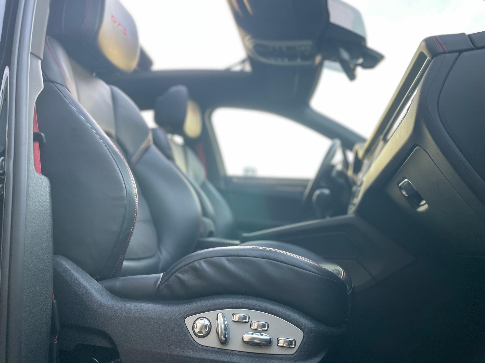 Porsche Macan 2.9 GTS PDK Toit Ouvrant Carbone (2022) - Photo 4