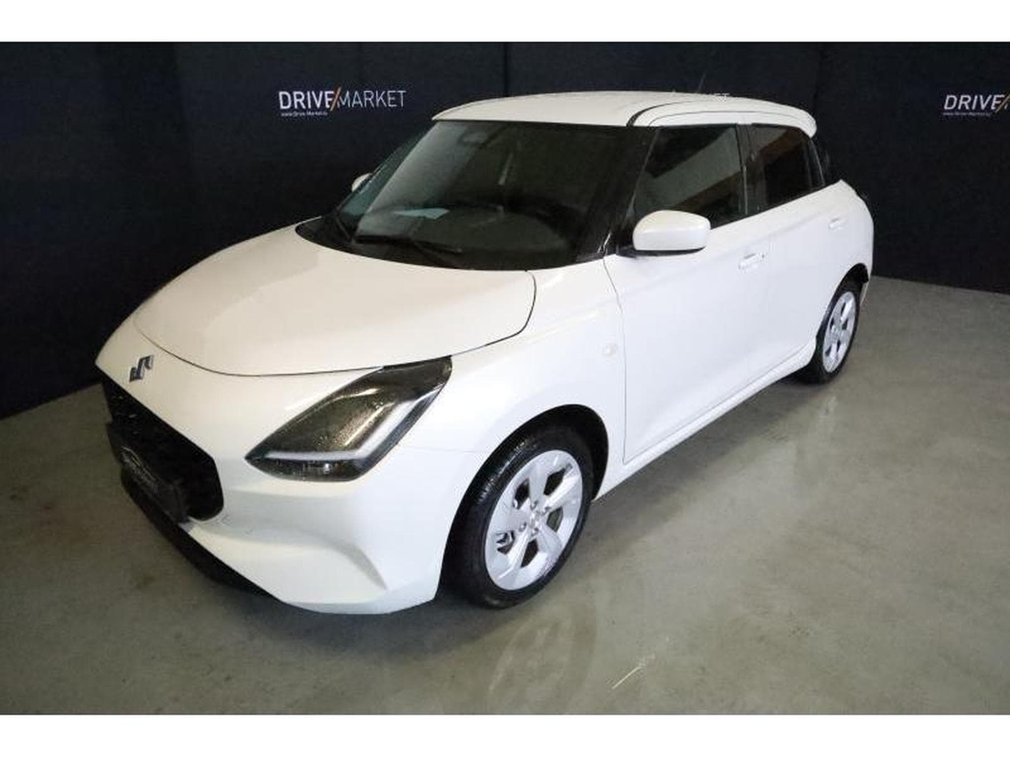 Suzuki Swift GL + (2025) - Photo 17