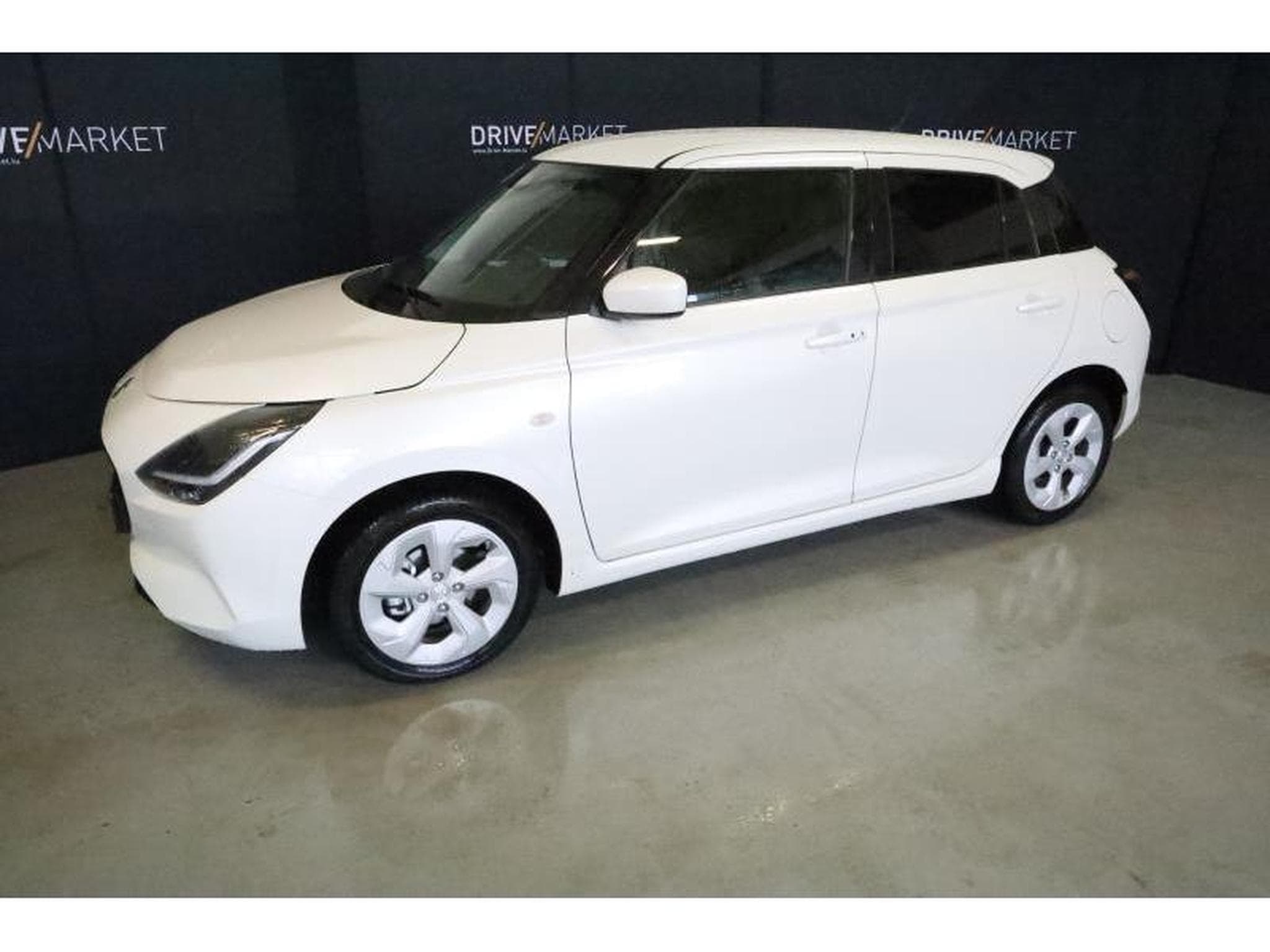 Suzuki Swift GL + (2025) - Photo 18