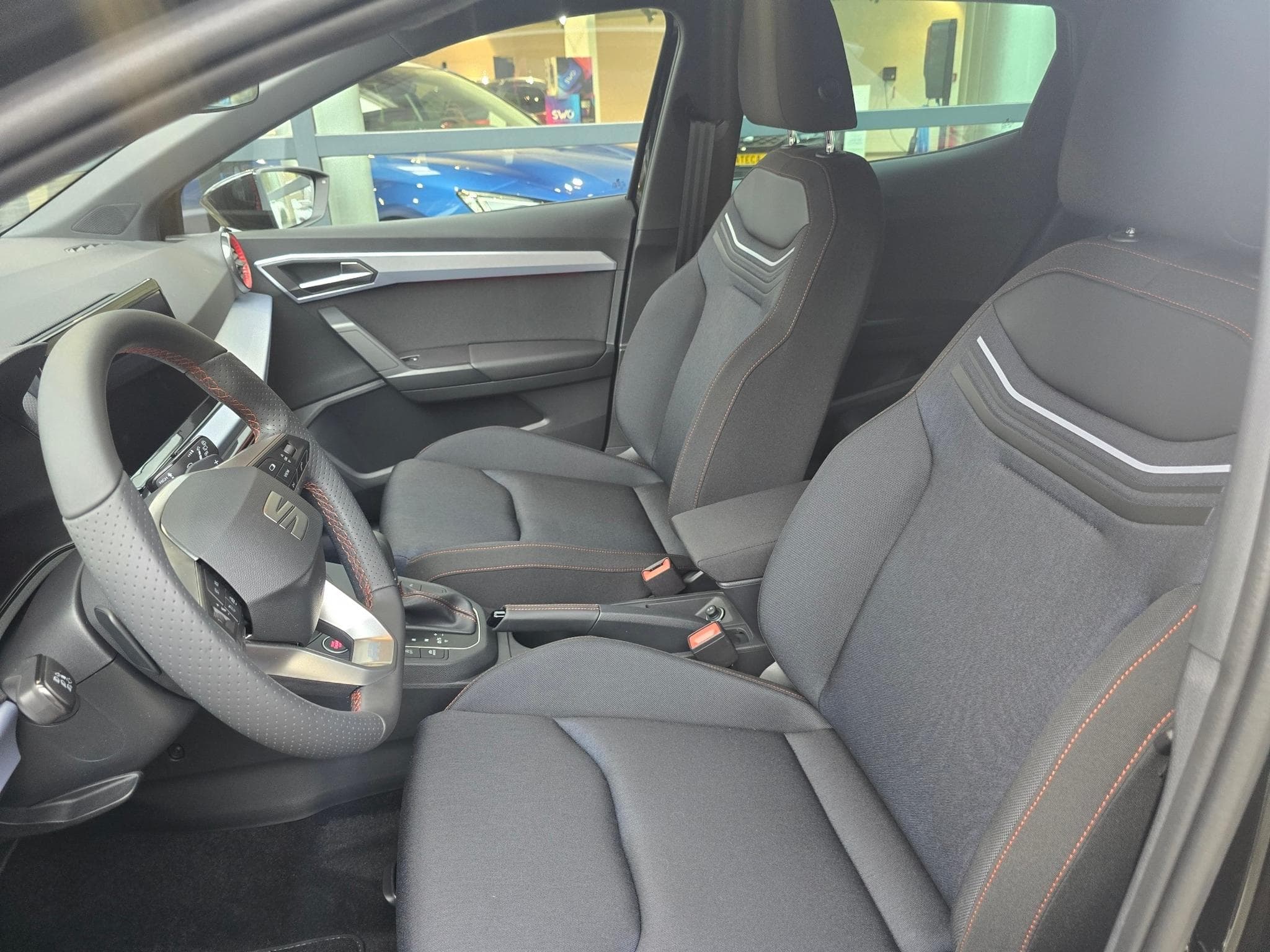 Seat Ibiza FR 1.0TSI 115ch DSG7 (2025) - Photo 7
