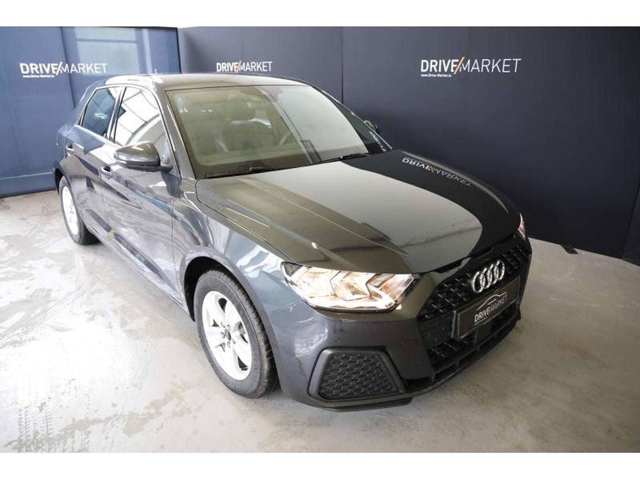 Audi A1 Sportback S Line (2024) - Photo 1